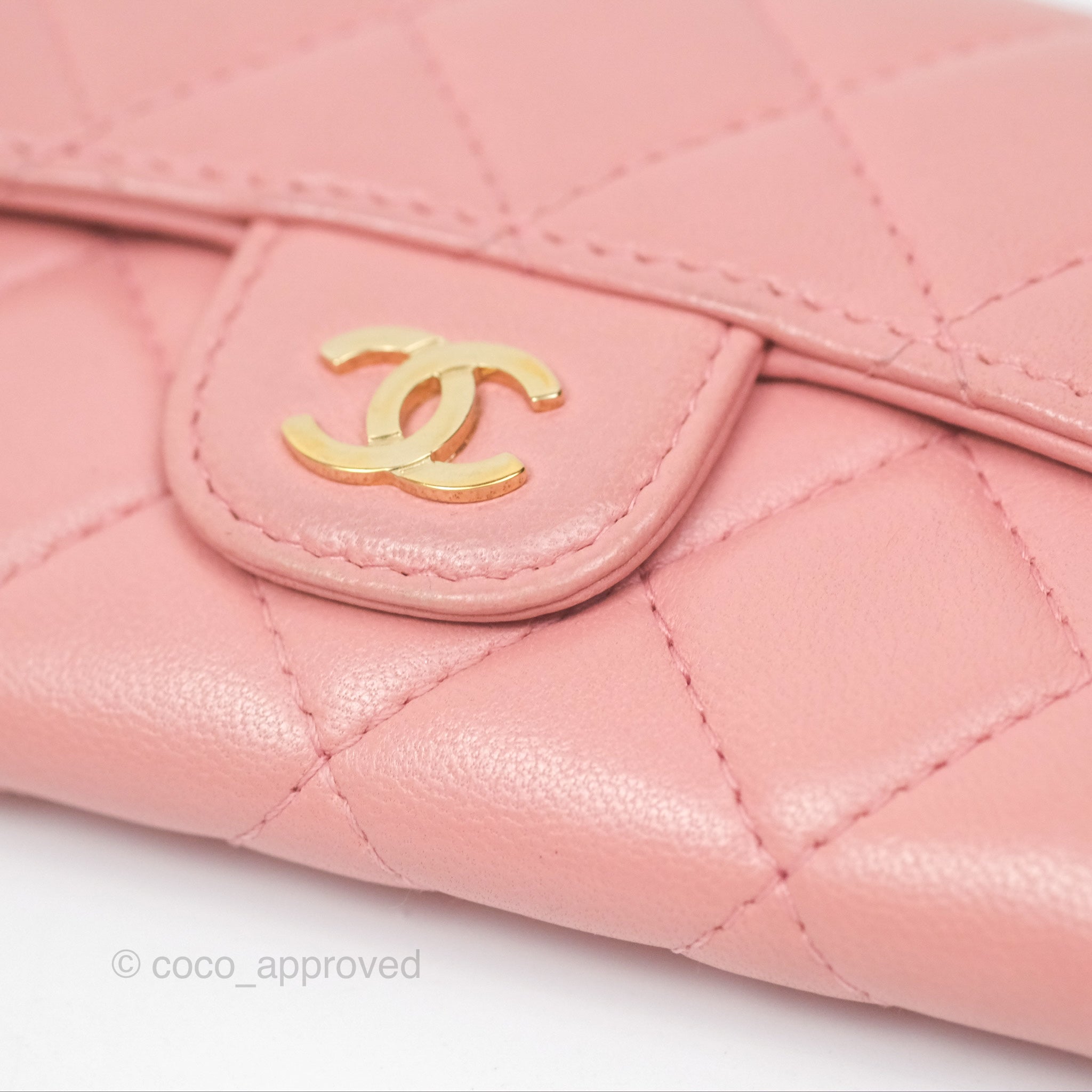 Chanel Classic Flap Card Holder in Pink Quilted Lambskin with Gold Hardware - Luxury Wallet for Women, Perfect for Everyday Use & Special Occasions