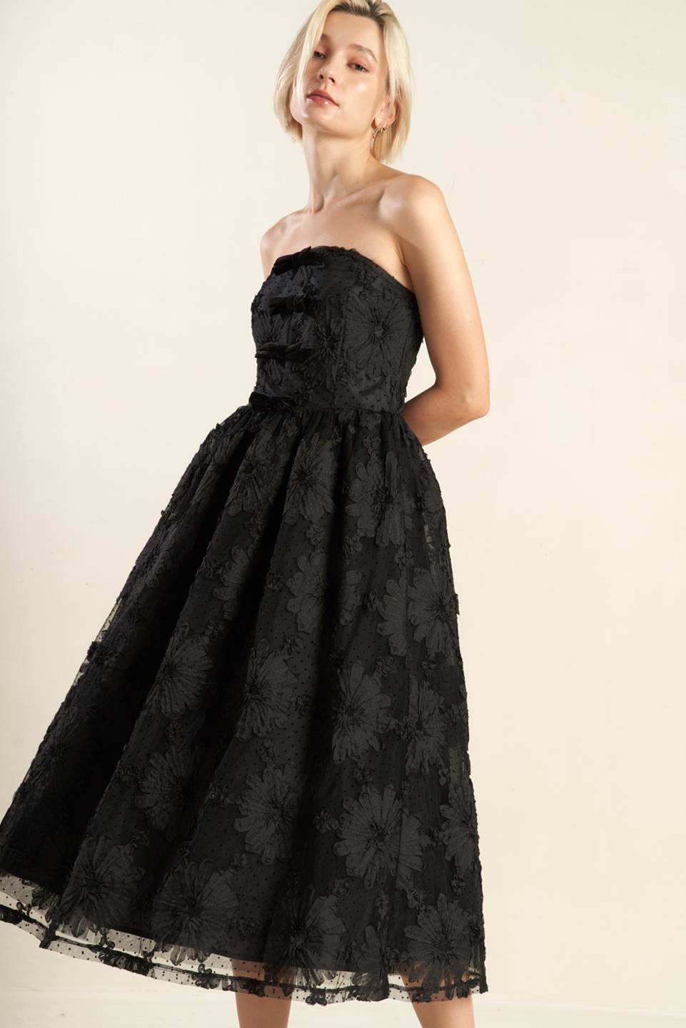 Confidence Game Lace Midi Dress - Elegant Floral Lace Party Dress for Women, Perfect for Weddings, Cocktail Parties & Date Nights