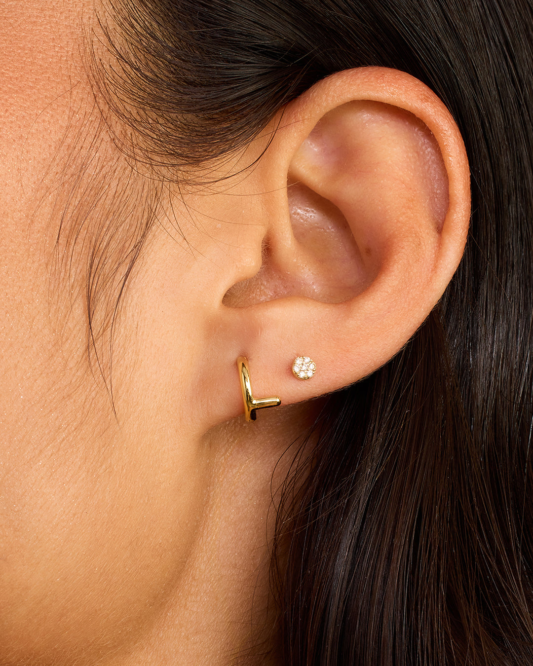 Alphabet Single Huggie Earrings - Gold Plated Initial Letter Studs for Women - Perfect for Everyday Wear, Gifts & Special Occasions