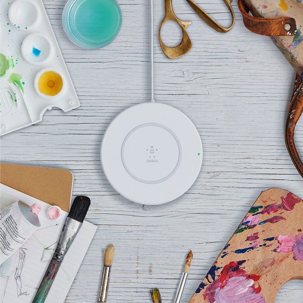 Belkin 7.5W Fast Wireless Charging Pad - Qi Certified for iPhone, Samsung Galaxy & AirPods - EU Plug (White) | Perfect for Bedside, Office & Car Charging