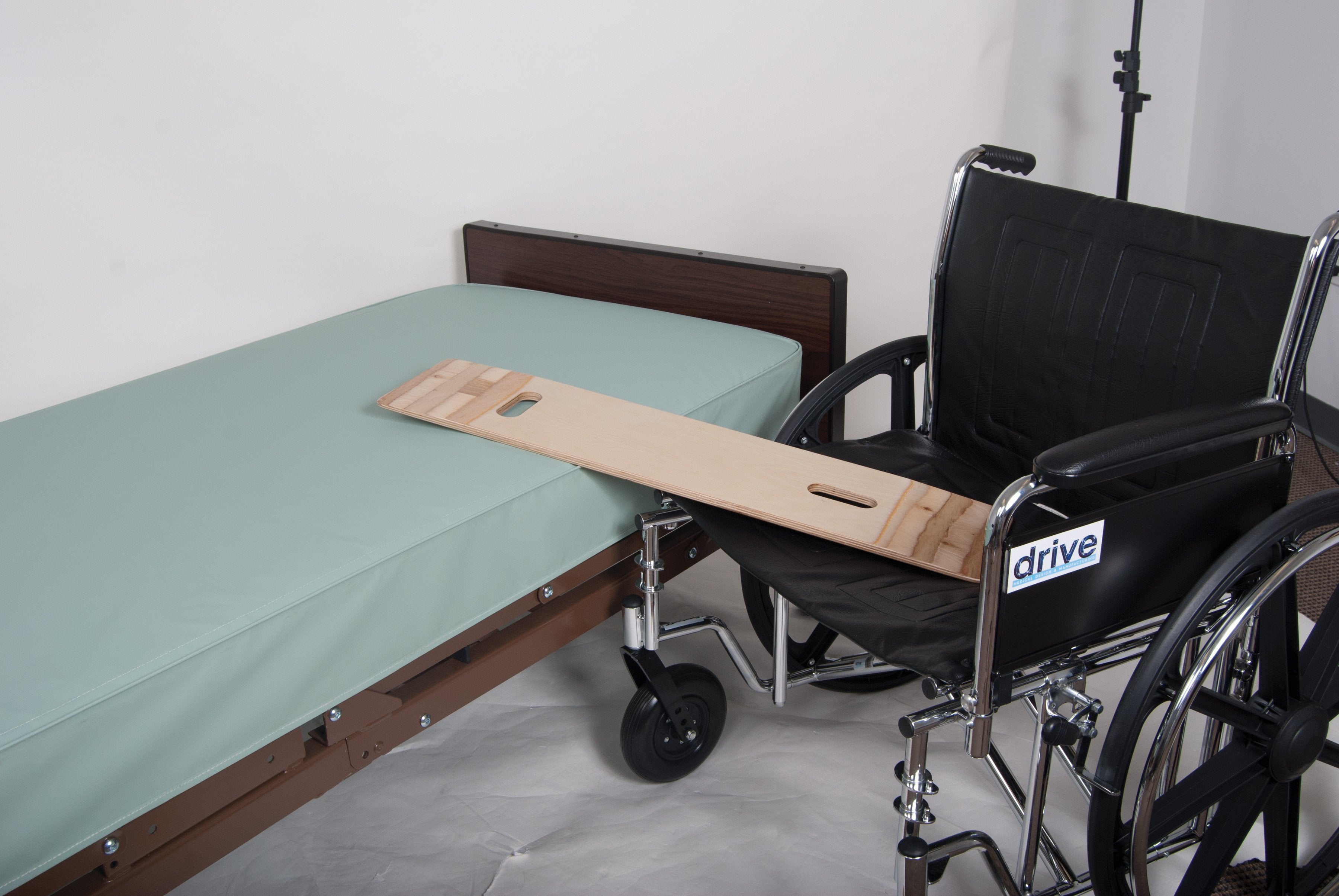 Bariatric Transfer Board for Heavy Duty Patient Mobility - Durable Medical Equipment for Safe and Easy Transfers Between Bed, Wheelchair, and Chair - Ideal for Home Care, Hospitals, and Rehabilitation Centers