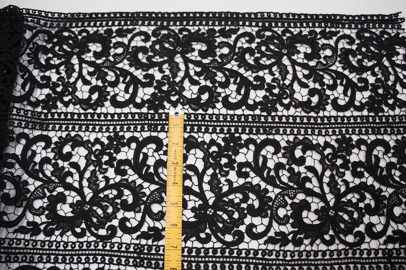 Elegant Black Guipure Lace for Garden Decor - Perfect for Outdoor Weddings, Home Accents & DIY Crafts