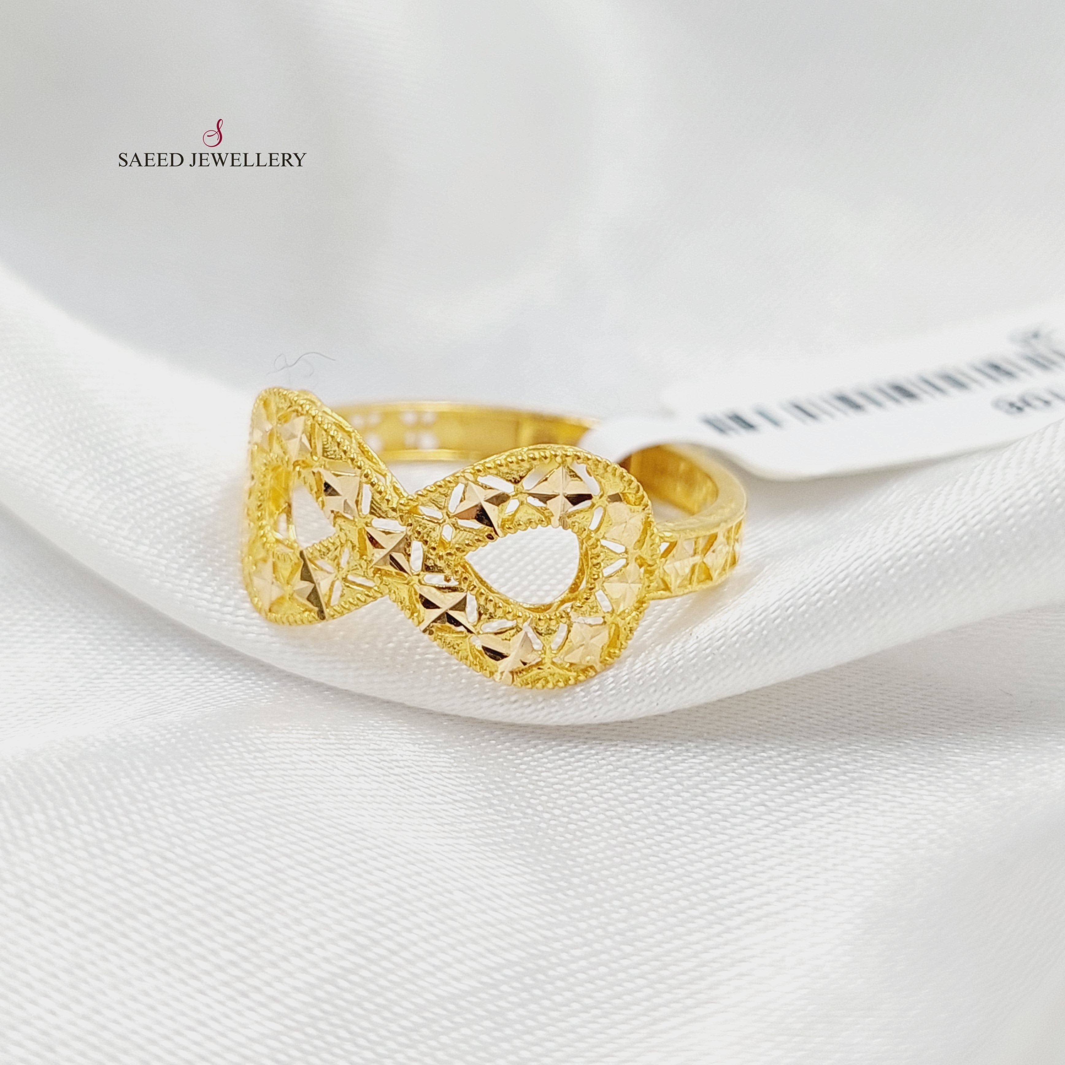 Deluxe Infinite Ring - Adjustable Stackable Fashion Ring for Women - Perfect for Everyday Wear, Gift Giving & Special Occasions