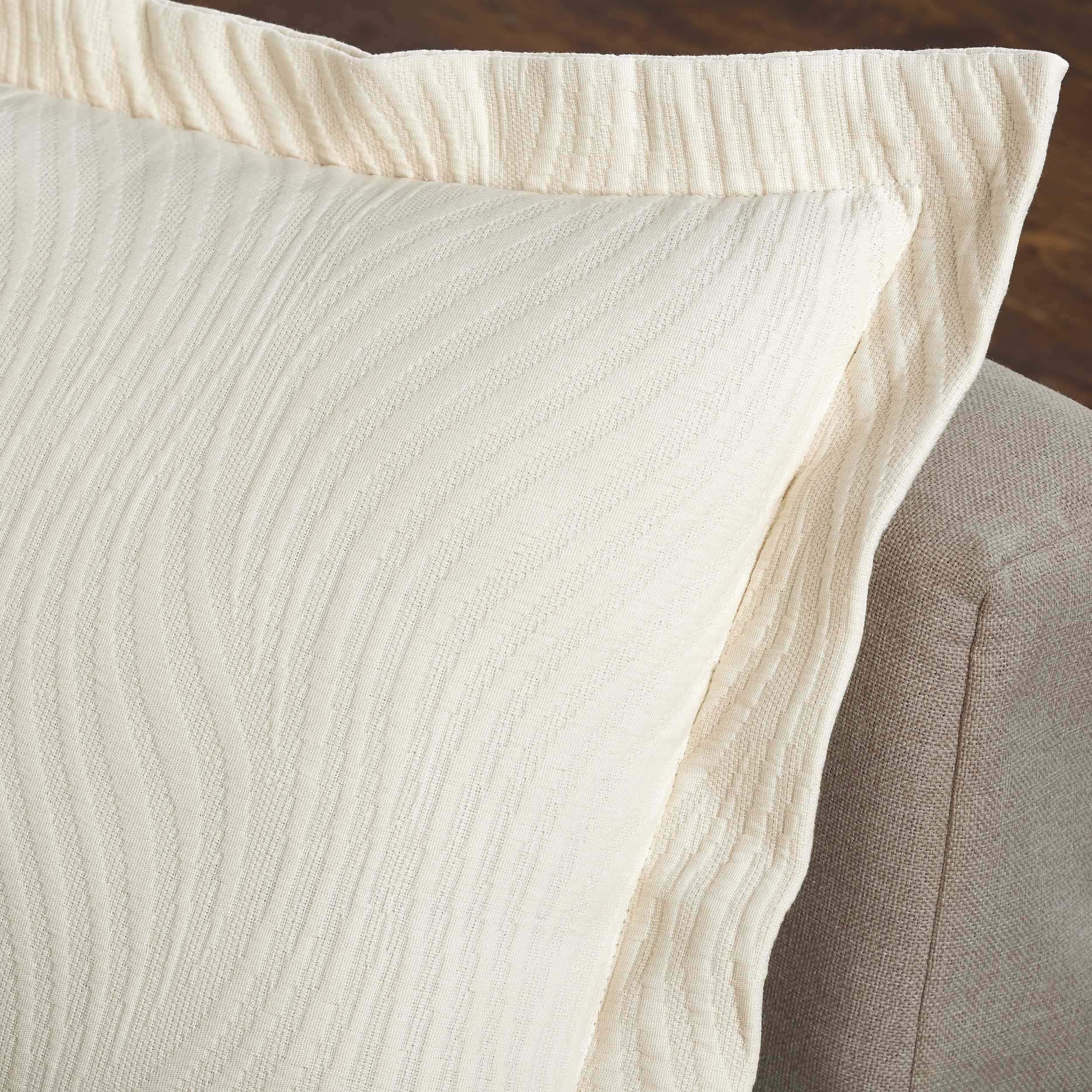 Luxury Cascade Cotton Jacquard Matelassé 3-Piece Bedspread Set - Queen Size Bedding with Elegant Textured Design for Master Bedroom & Guest Room Decor