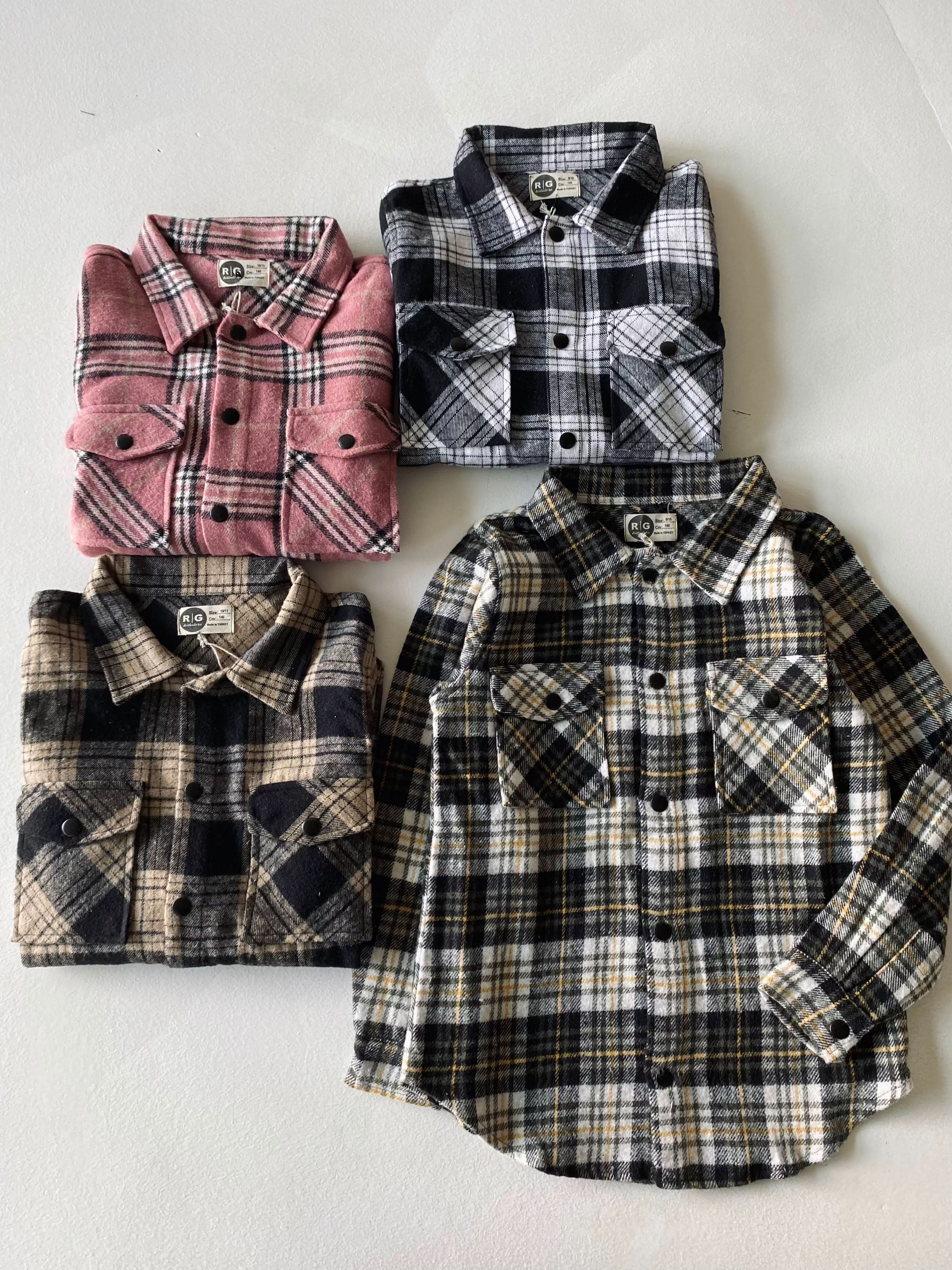 Unisex Winter Plaid Flannel Shirt for Men & Women - Warm & Stylish Lumberjack Shirt for Outdoor Activities, Camping & Casual Wear