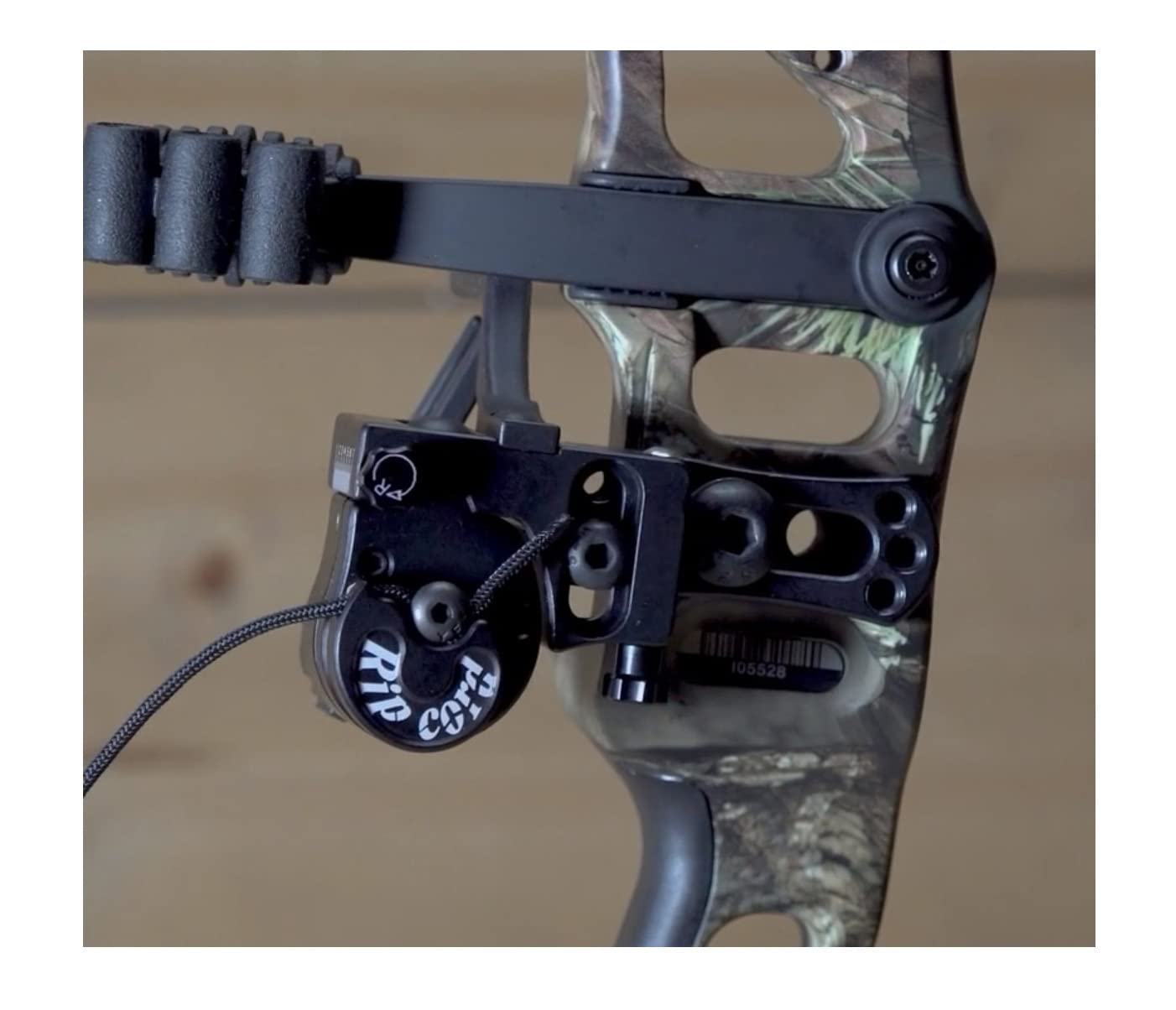 Ripcord Max Arrow Rest - Right Hand Black | Precision Bow Hunting Accessory for Target Practice & Outdoor Sports