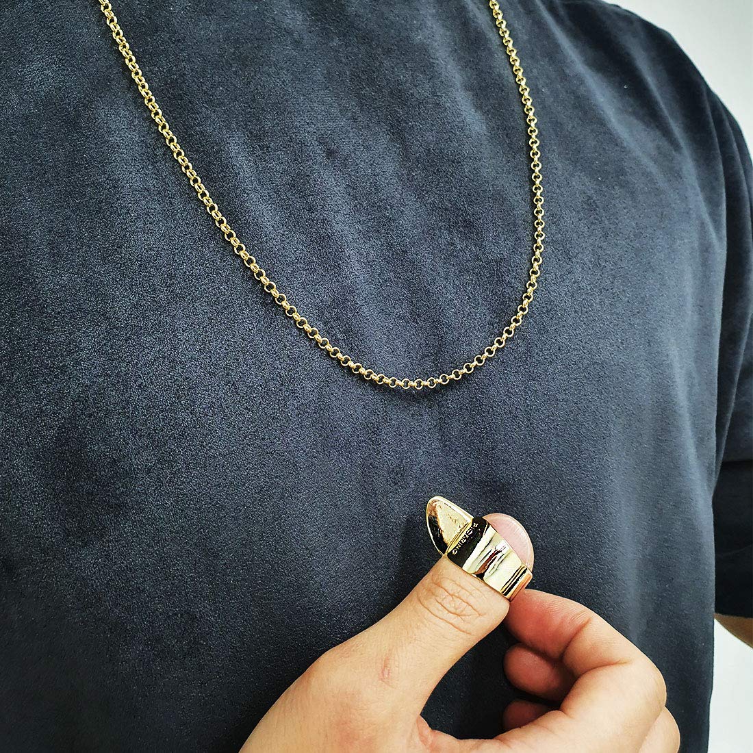 **Thumb Guitar Pick Necklace - Stainless Steel Guitar Pendant for Musicians & Music Lovers - Unique Gift for Guitarists, Perfect for Performances & Music Festivals**
