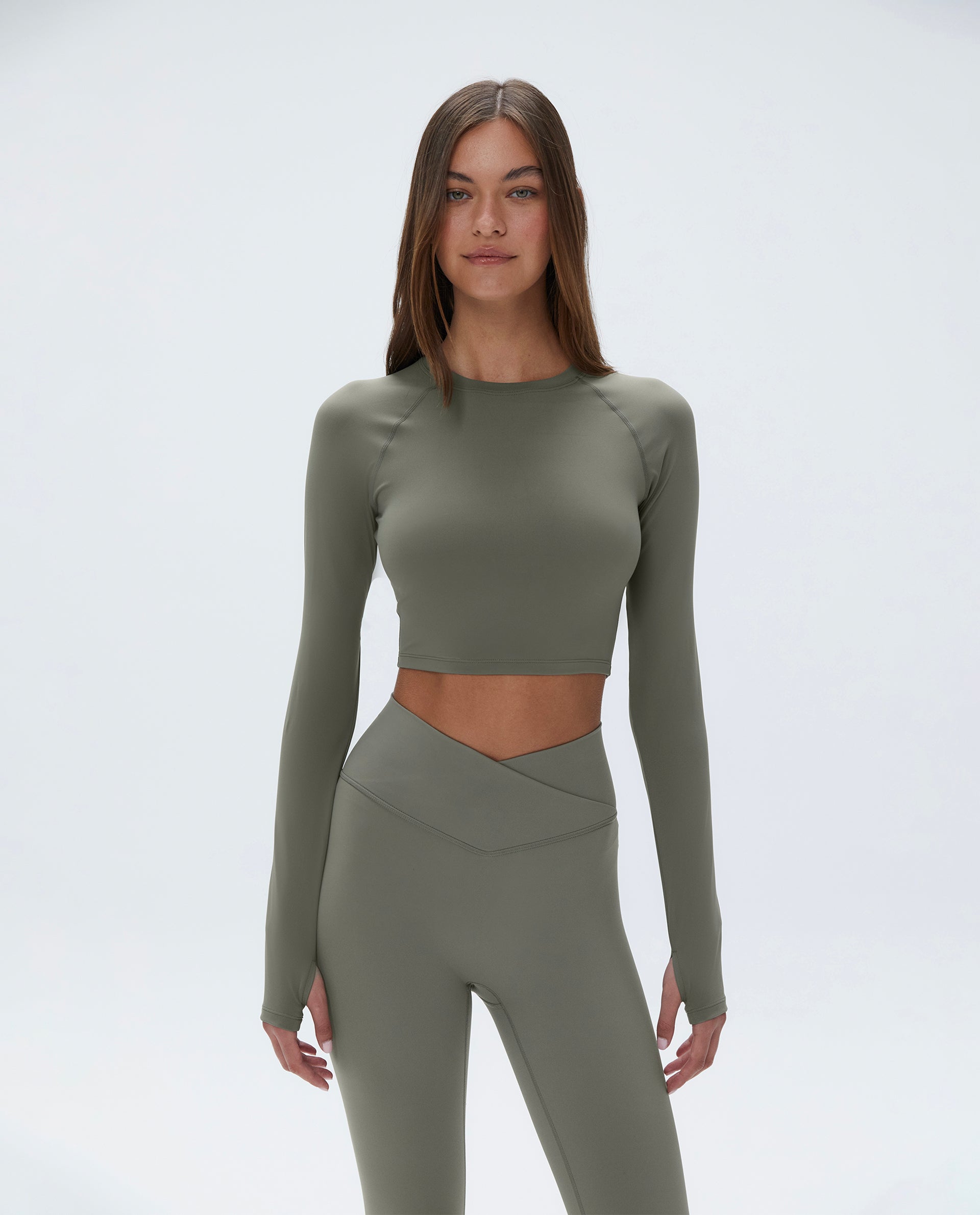Stylish Olive Green Long Sleeve Crop Top for Women | Fashionable Fall & Winter Layering Essential | Perfect for Casual Outfits, Date Nights & Streetwear Looks