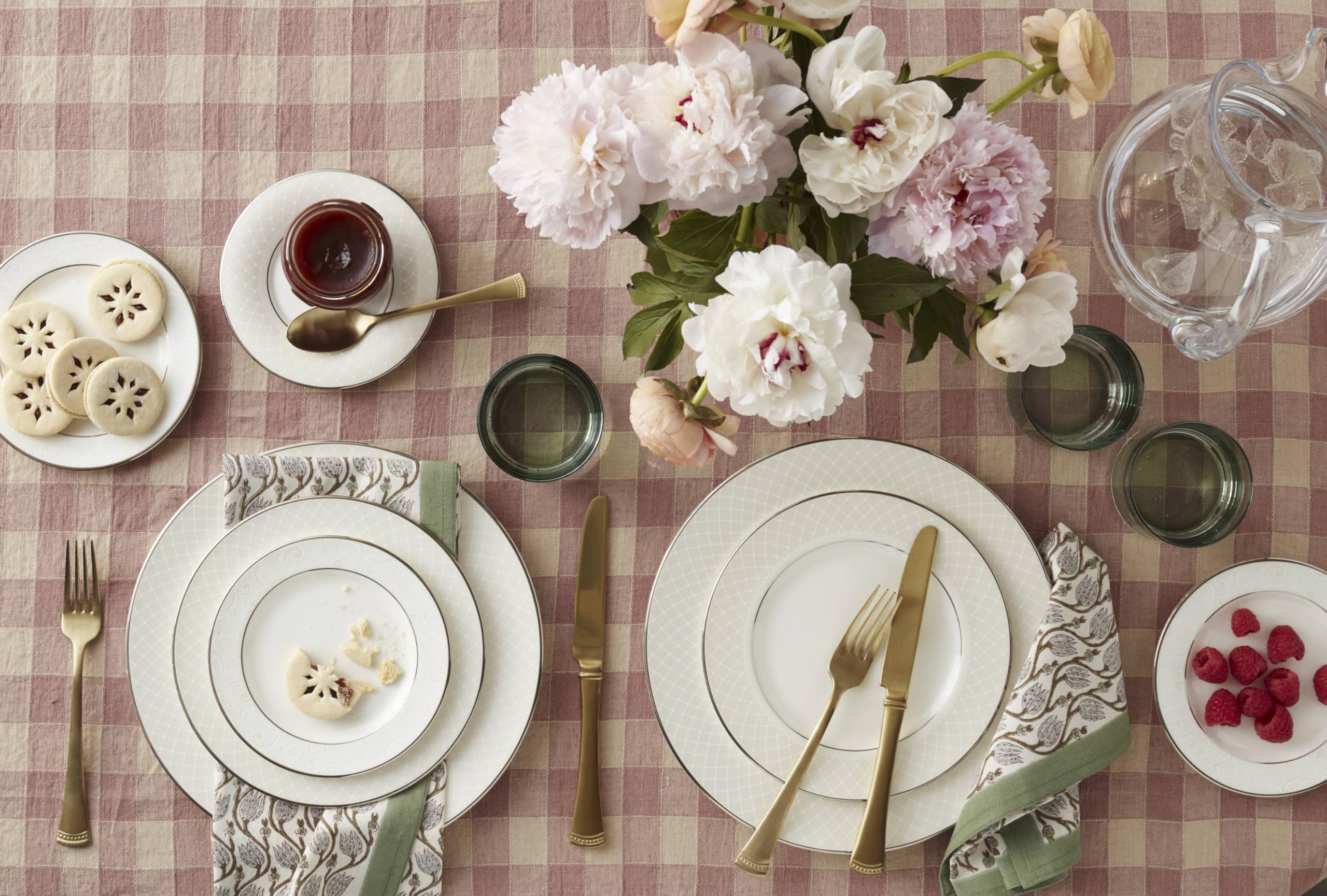 Lenox Venetian Lace 5-Piece Place Setting - Fine Bone China Dinnerware Set, White Porcelain Tableware for Formal Dining, Wedding Registry & Holiday Entertaining
