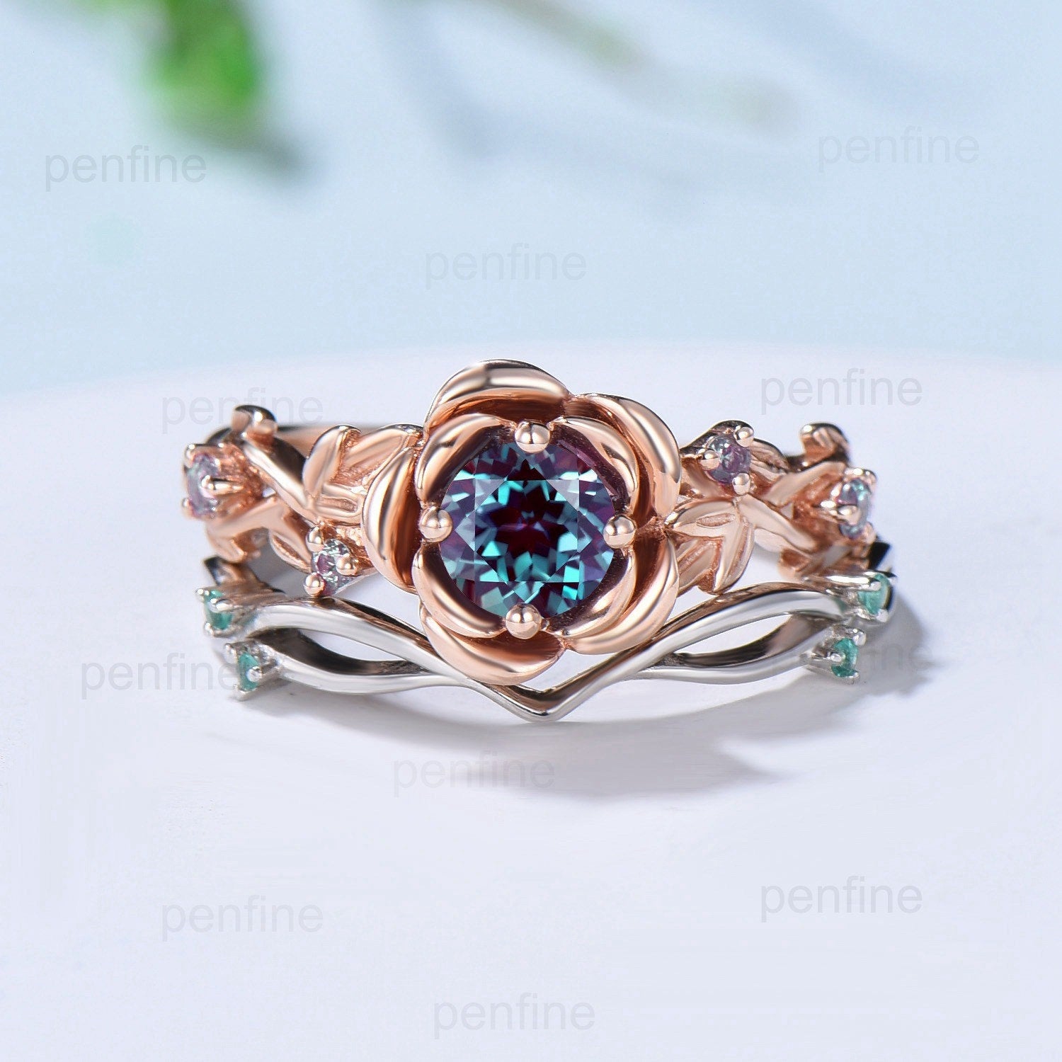 Vintage Nature-Inspired Alexandrite & Emerald Engagement Ring Set with Twig Leaves Design - Wedding, Stacking Bridal Jewelry for Romantic & Boho Chic Occasions