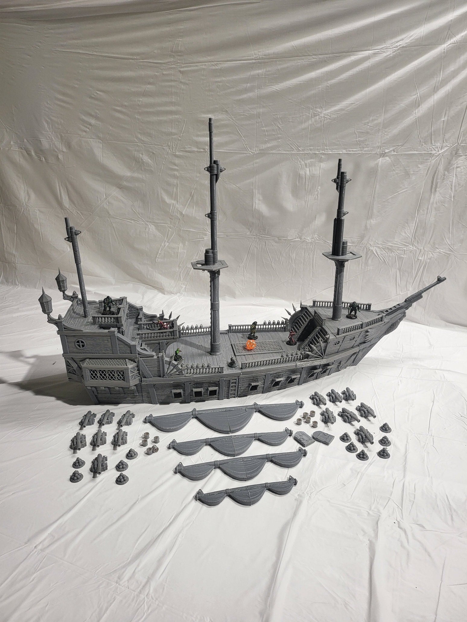 28mm Scale Warship Miniature - Battleship & Frigate Models for Dungeons and Dragons, Wargaming, and Tabletop RPG Scenes | Perfect for Naval Combat, Fantasy Adventures, and Collector Displays