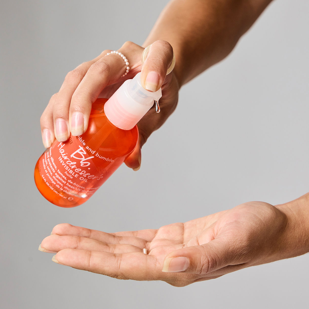 Professional Hairdresser's Invisible Hair Oil - Lightweight Nourishing Treatment for All Hair Types - Perfect for Daily Hydration, Styling & Heat Protection