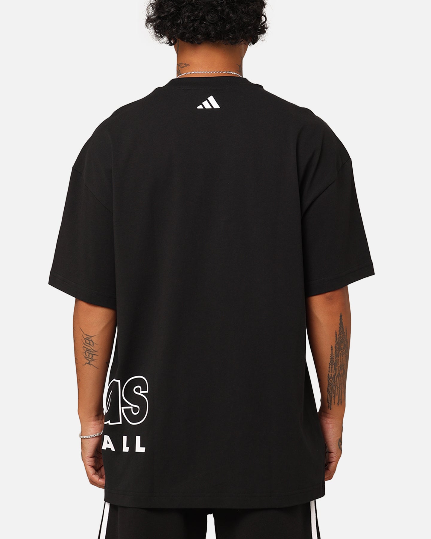 Adidas Basketball Select T-Shirt for Men - Black Performance Tee for Training & Casual Wear