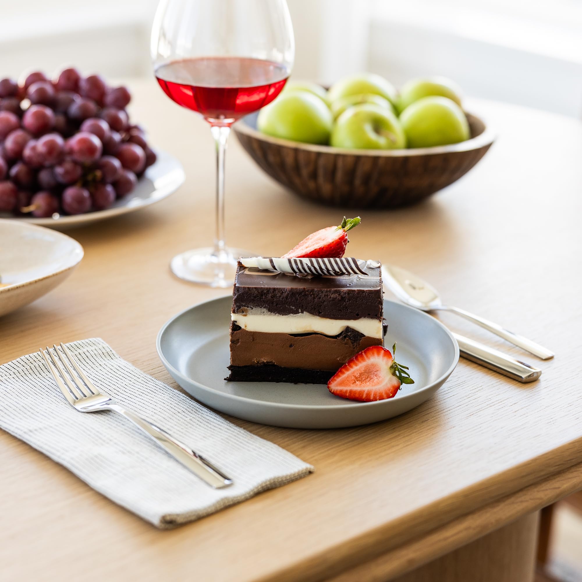 Premium 8-Inch Wheat Straw Dessert Plates - Set of 8 Unbreakable & Microwave Safe Reusable Plates - Eco-Friendly Hard Plastic Dinnerware for Kitchen, Camping, RV, Outdoor, Patio - Perfect for Parties, Picnics & Everyday Use