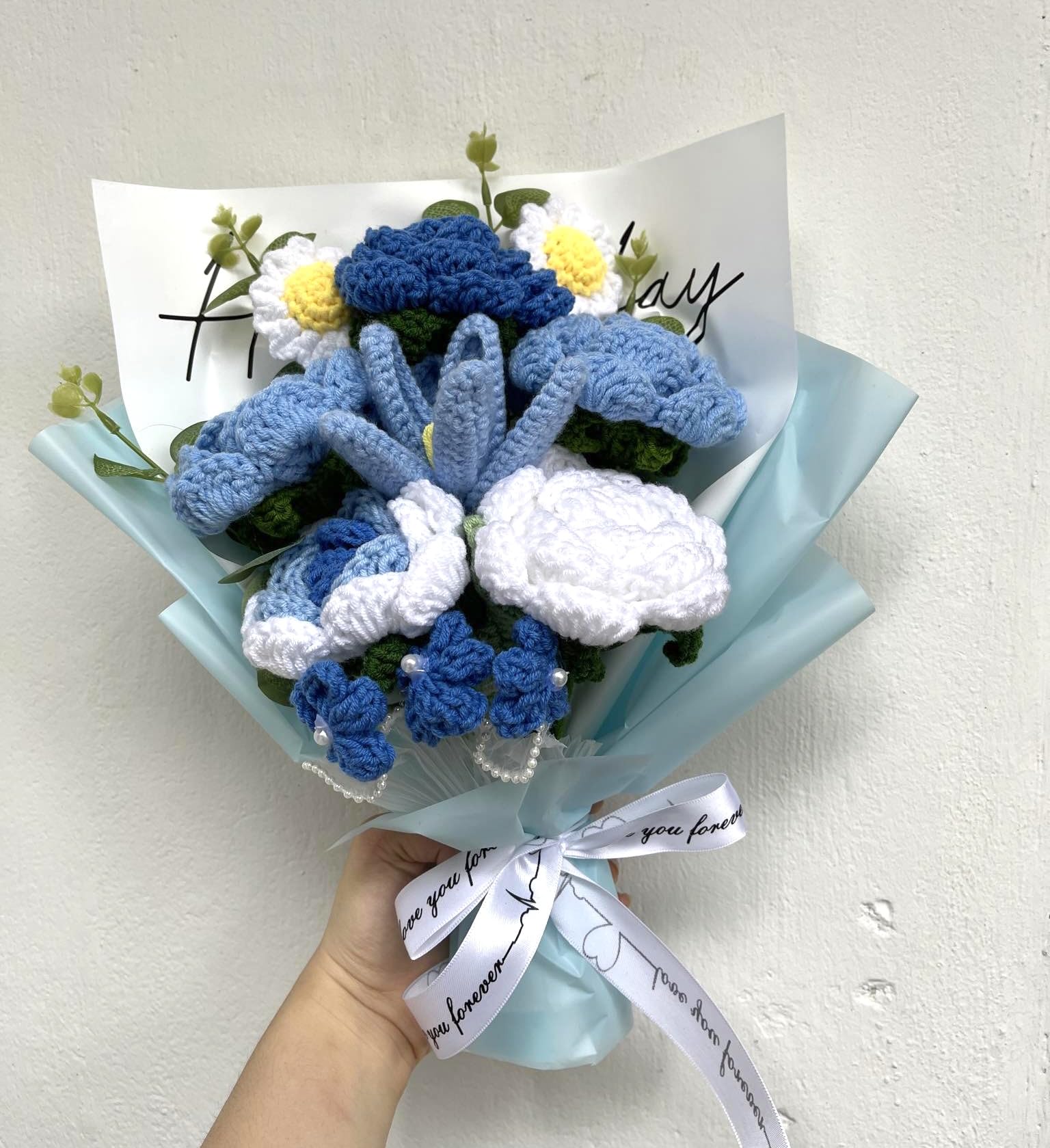 Handmade Crochet Blue Rose Bouquet - Artificial Knitted Flowers for Mother's Day, Graduation, Birthday & Wedding Decor - Perfect Gift & Home Decoration - DIY Floral Arrangement for Tables, Centerpieces & Special Occasions