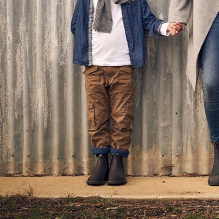 Blundstone 531 Kids Chelsea Boots - Black Leather Ankle Boots for Boys & Girls | Comfortable & Durable for School, Outdoor Play & Everyday Wear
