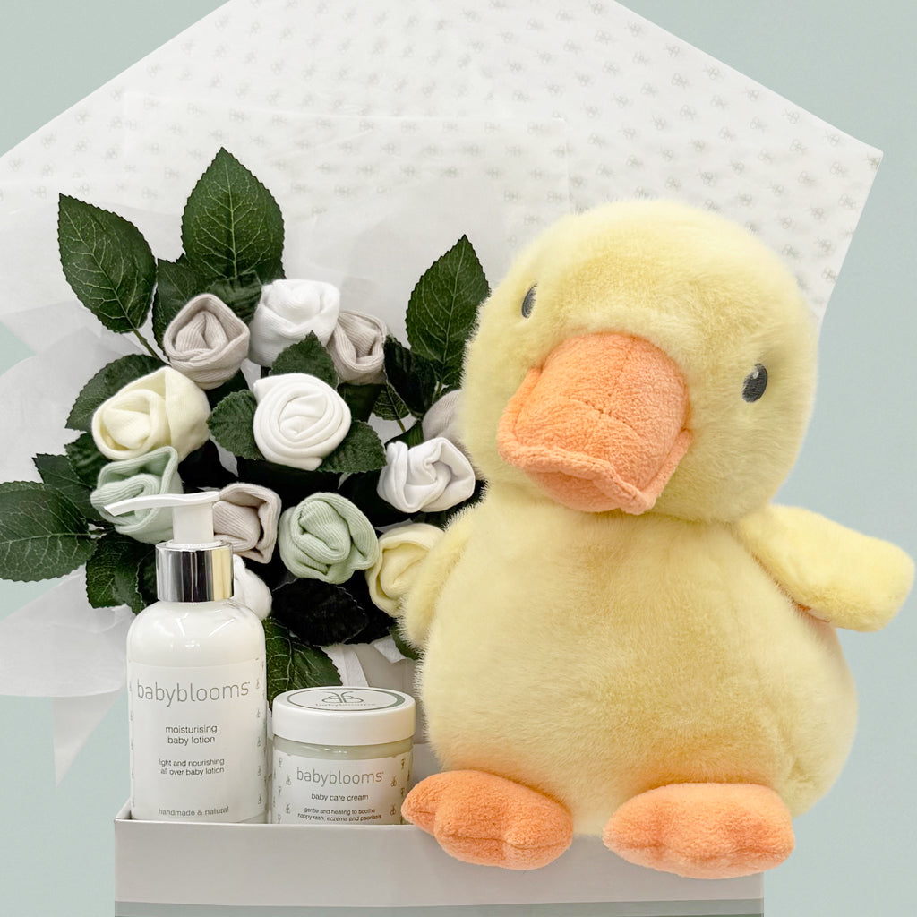 Danny Duck Neutral Baby Welcome Hamper - Perfect for Newborn Gifts, Baby Showers & Nursery Decor