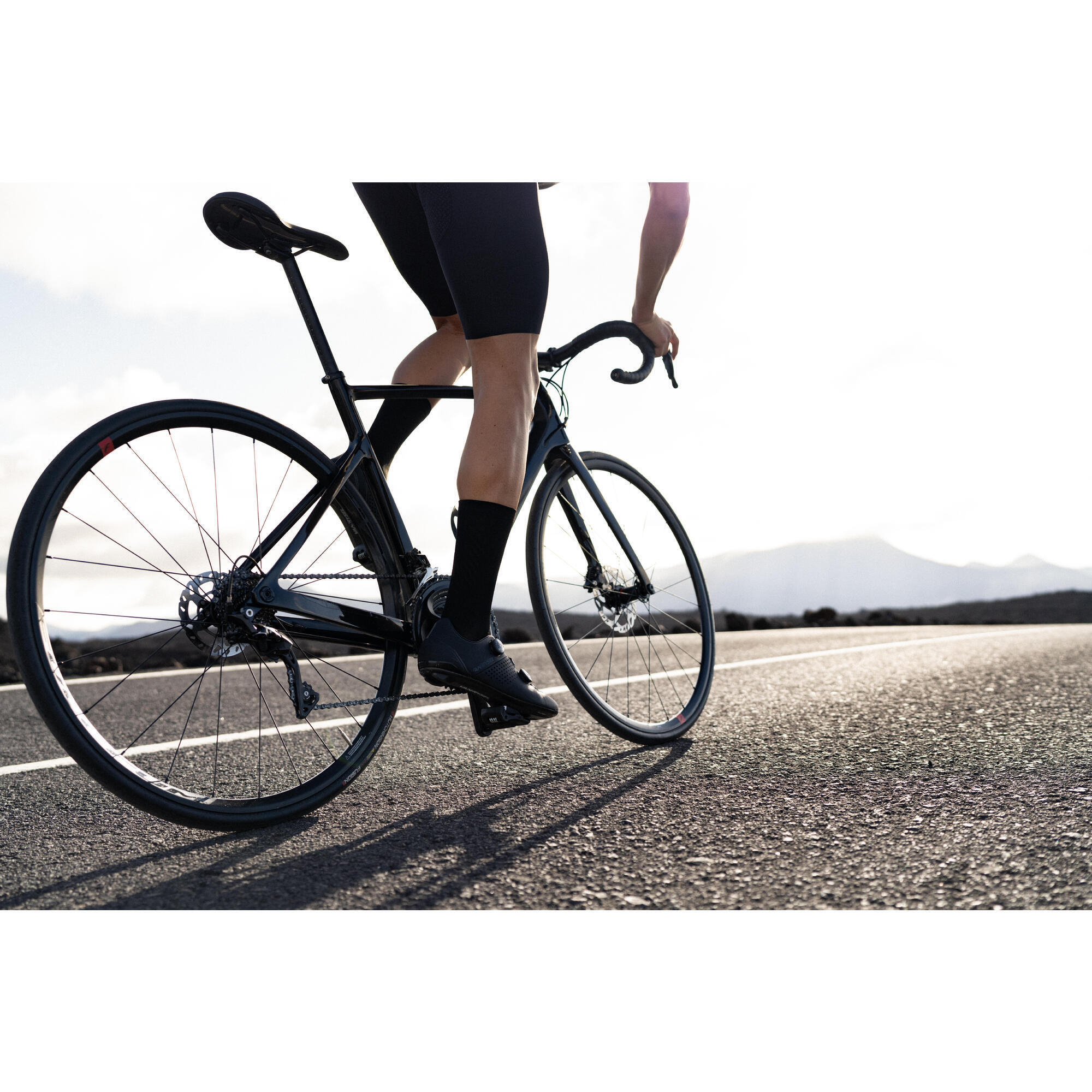 Van Rysel 900 Mid Cut Cycling Socks for Men & Women - Breathable Cushioned Bike Socks for Road Cycling, Mountain Biking & Indoor Training