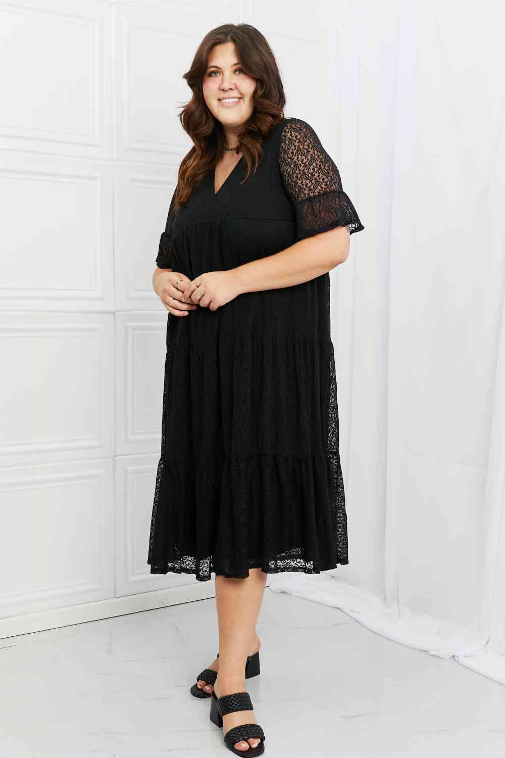 Elegant Lace Full-Length Tiered Dress for Women - Perfect for Weddings, Parties & Special Occasions