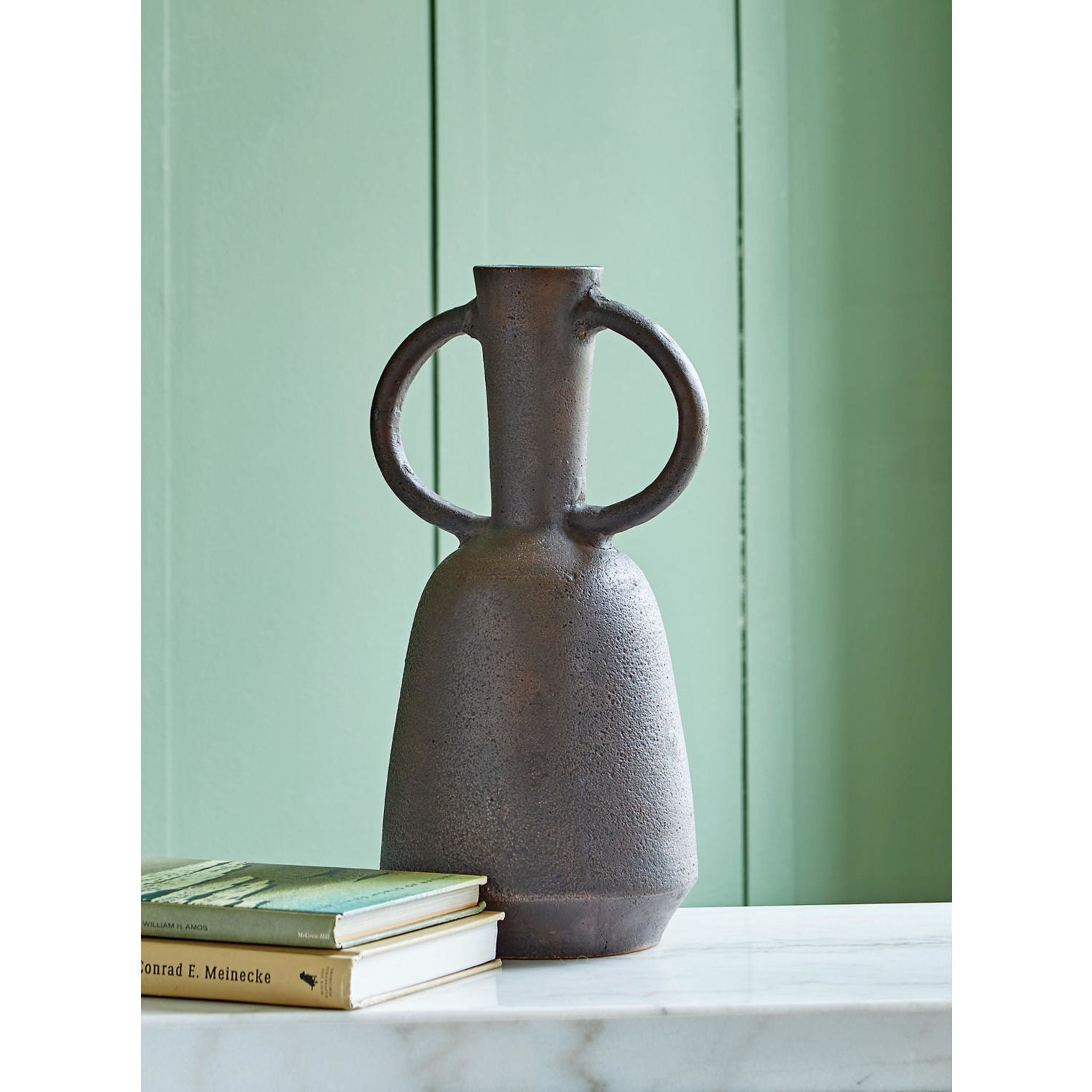 Stylish Aadeen Vase for Home Decor - Perfect for Flowers, Centerpieces, and Wedding Decorations