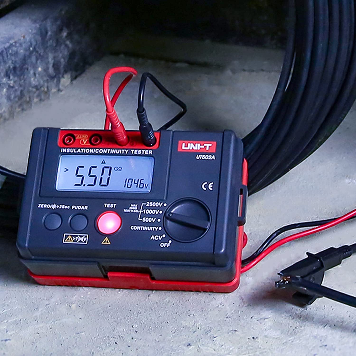 UNI-T UT502A 2500V Digital Insulation Resistance Tester - Megohmmeter with LCD Backlight, High Voltage Voltmeter & Continuity Tester for Electrical Safety Testing - Perfect for Electricians, HVAC Technicians & Industrial Maintenance