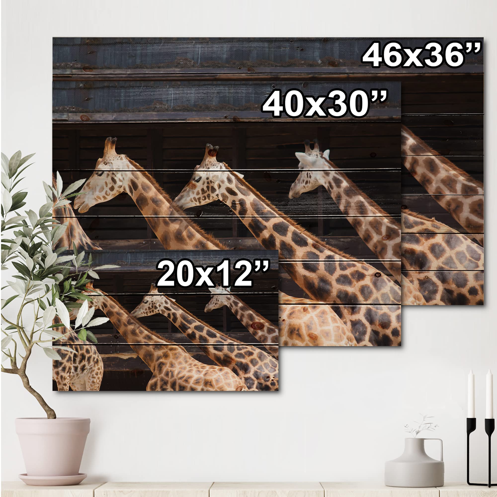 DesignQ Three Giraffes Running Farmhouse Wood Wall Decor - Brown Wood Wall Art with Large Animal Prints on Natural Pine Wood - Perfect for Living Room, Bedroom & Nursery Decor