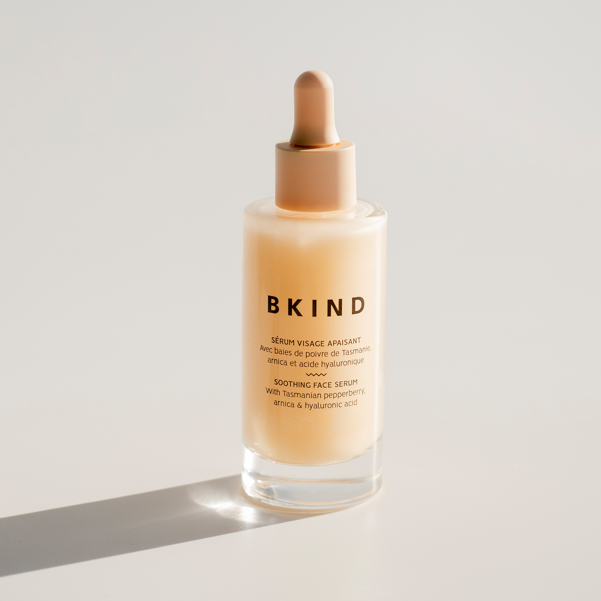 Soothing Face Serum with Arnica & Hyaluronic Acid for Dry Skin - Hydrating & Calming Anti-Aging Treatment for Day & Night Use