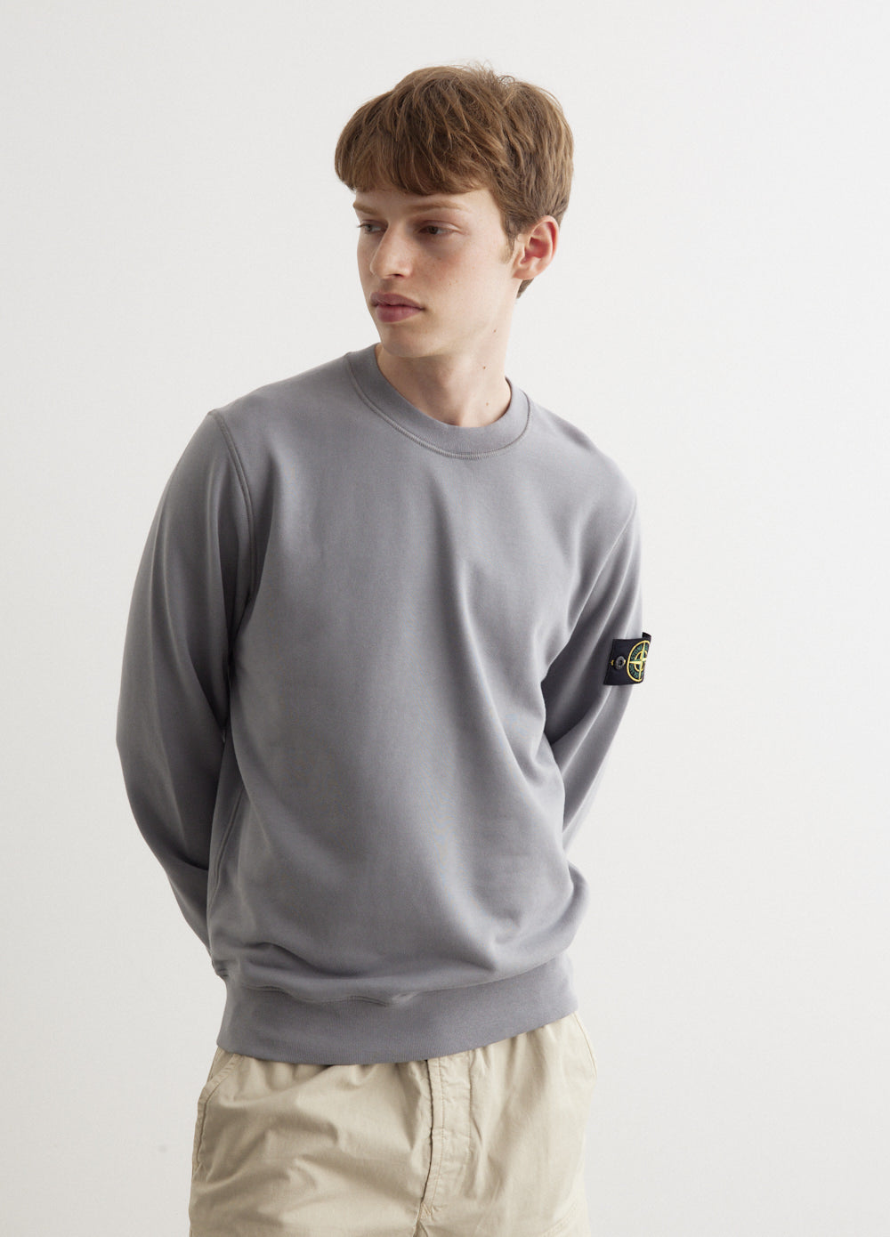 Custom Badge Crewneck Sweatshirt - Embroidered Logo Pullover Hoodie for Men & Women - Perfect for Team Uniforms, Workwear & Casual Street Style