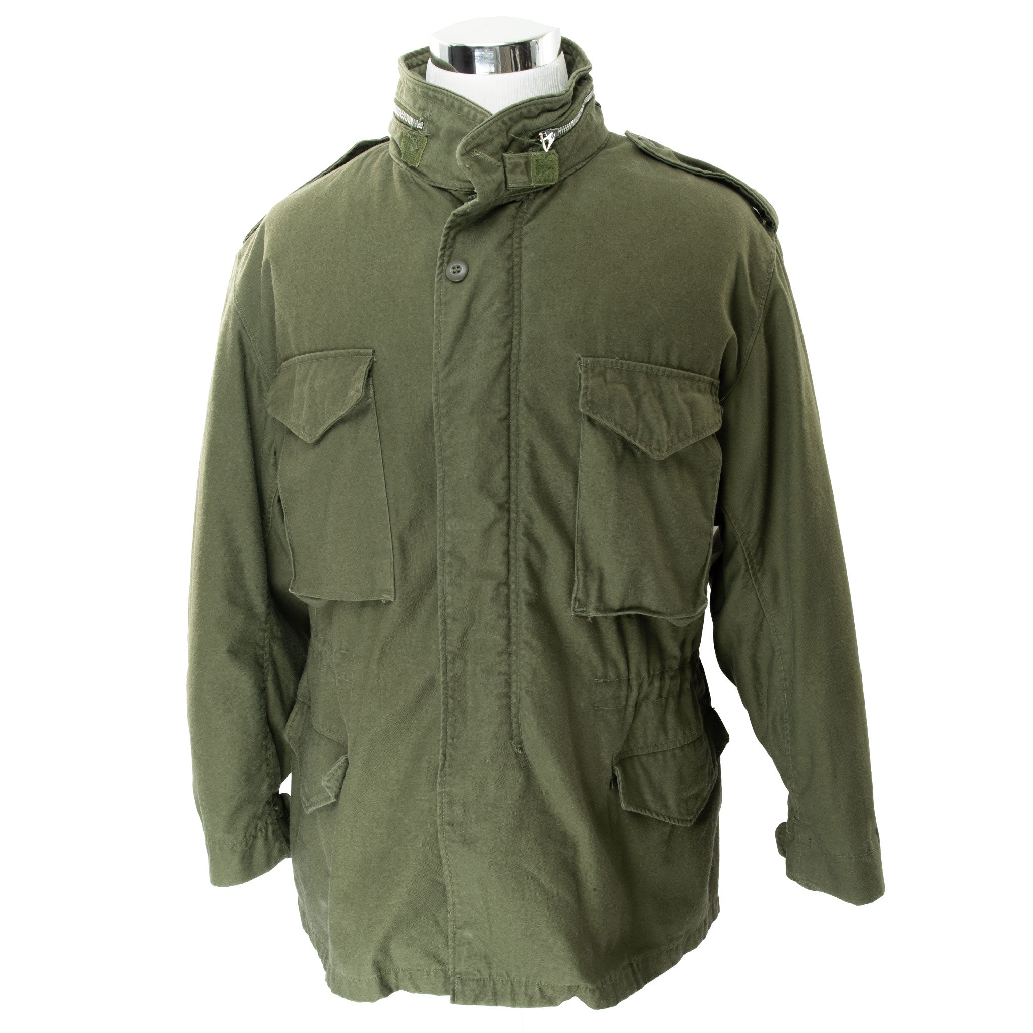 Vintage US Army M65 Field Jacket - 1966 Vietnam War 1st Pattern - Size Large Regular - Military Surplus Outerwear for Men - Perfect for Outdoor Adventures, Historical Reenactments & Cold Weather Wear