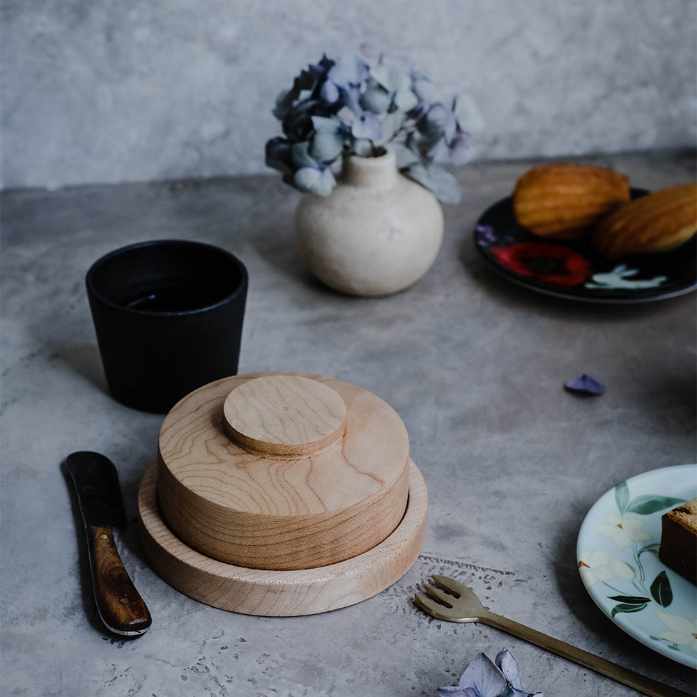Premium Wooden Butter Dish with Lid - Natural & Eco-Friendly Butter Keeper for Freshness - Perfect for Kitchen, Dining Table, and Breakfast Serving