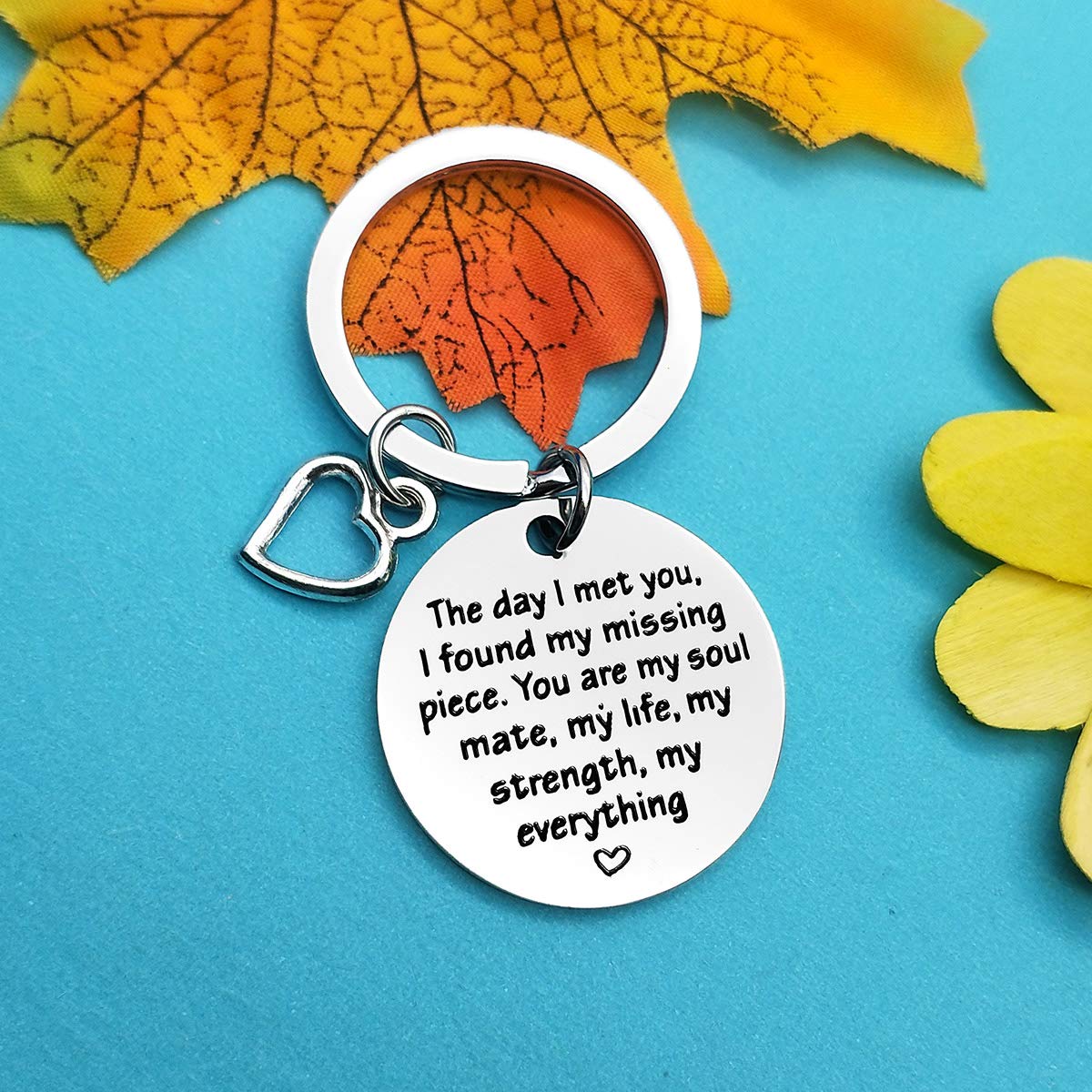 Valentine's Day Gifts for Men - Romantic Couple Keychain for Boyfriend, Fiance, Husband - 'The Day I Met You I Found My Missing Piece' Engraved Keychain - Perfect Christmas, Birthday & Anniversary Gift for Him - Ideal for Couples, Long Distance Relationships & Special Occasions