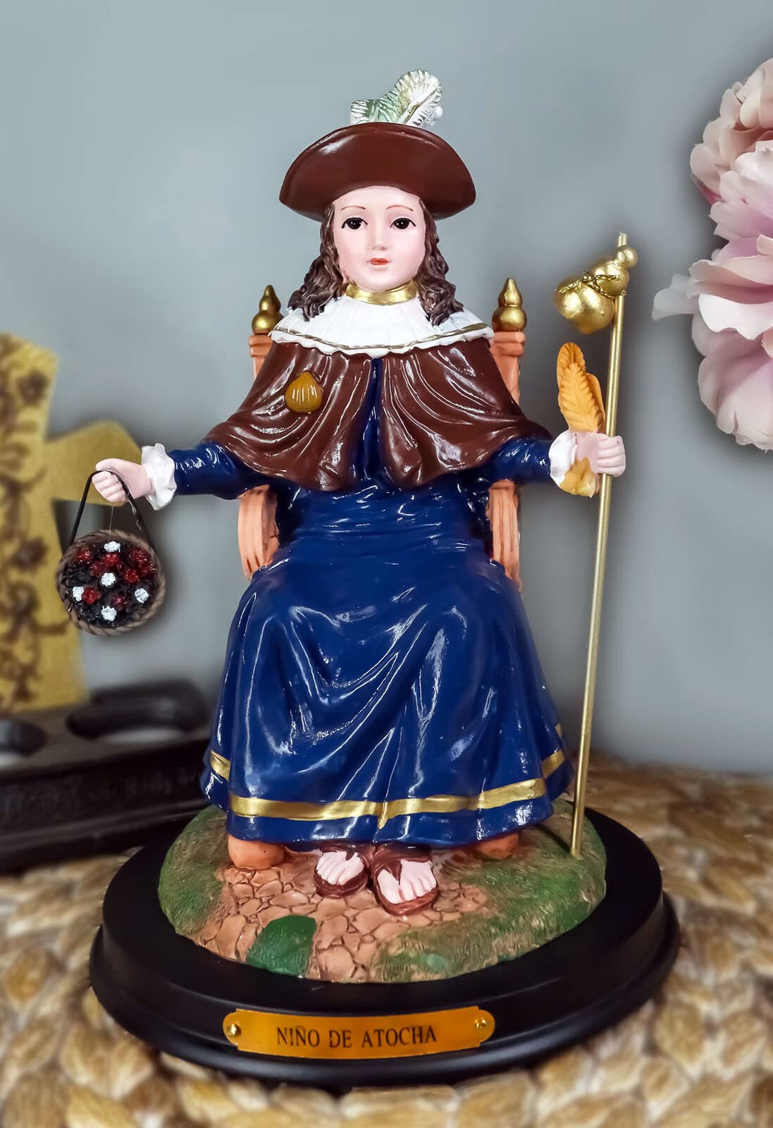Funny Santo Nino De Atocha Statue - Holy Infant of Atocha Seated on Throne Figurine for Catholic Home Decor | Perfect for Altars, Gifts & Religious Collections