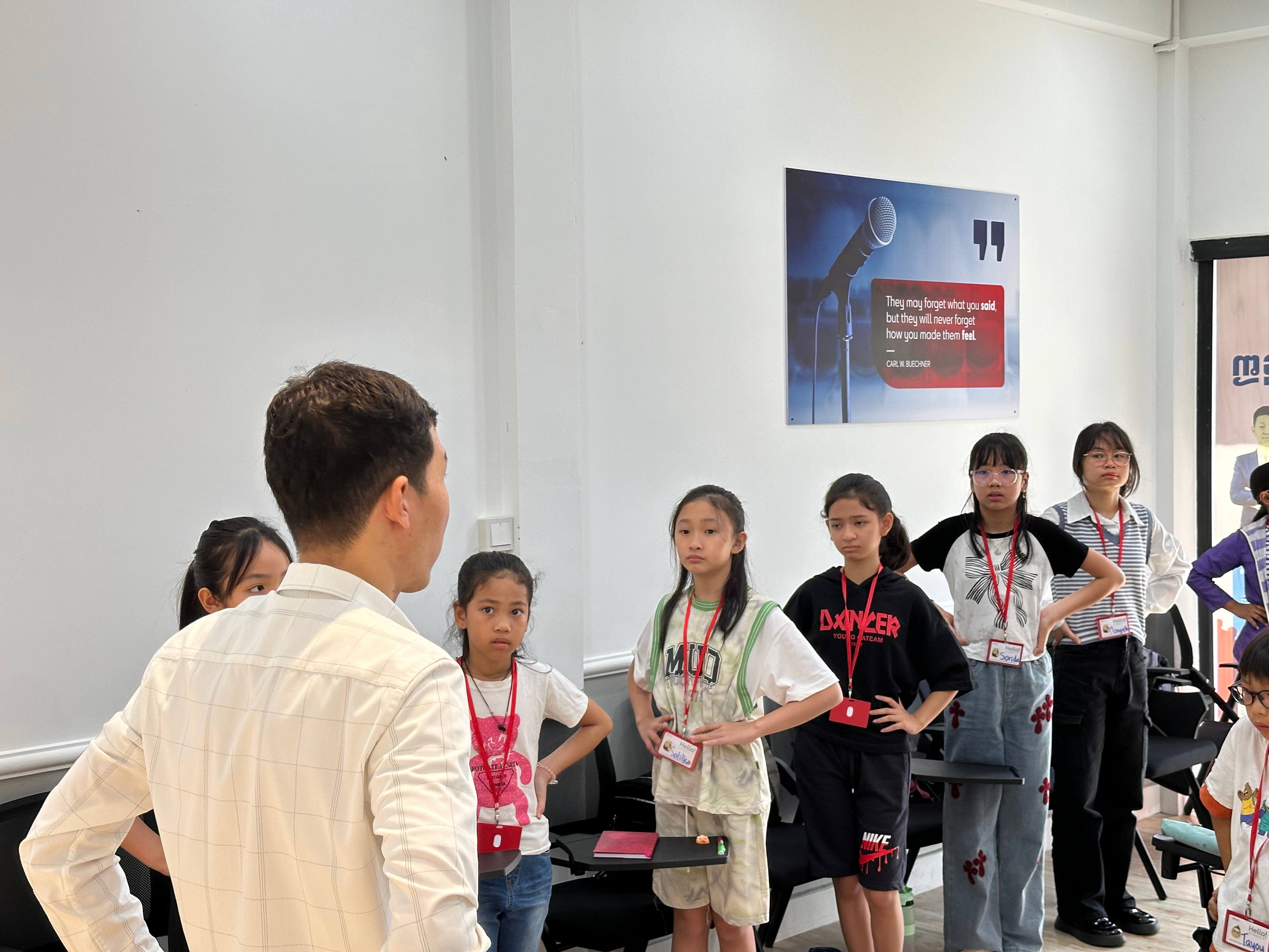 Public Speaking Basics for Teenagers - Essential Guide to Improve Presentation Skills | Perfect for School Debates, Class Presentations & Youth Leadership Events