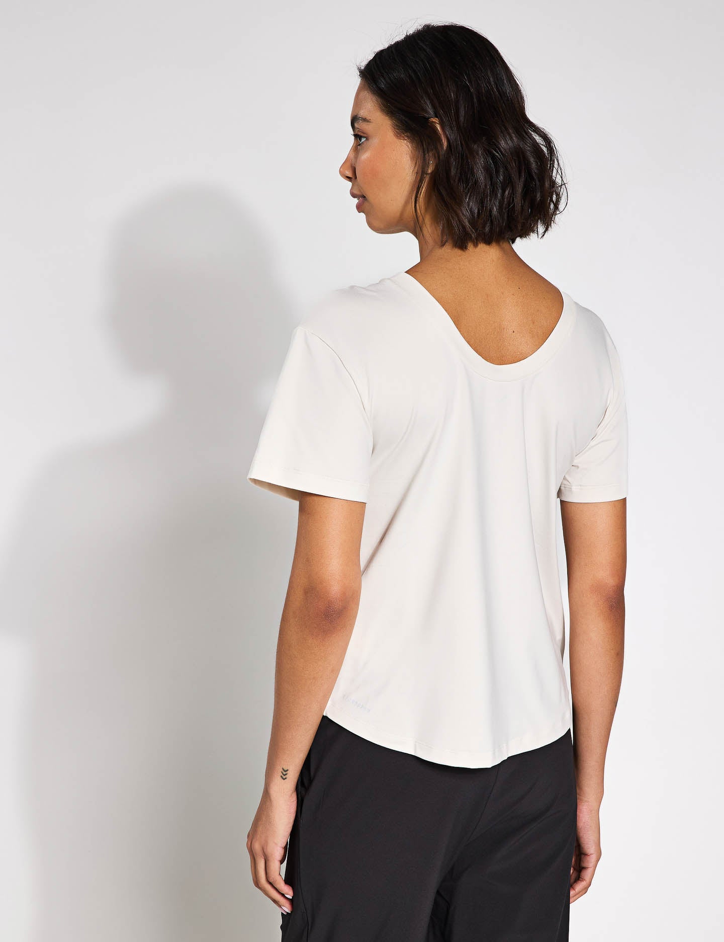 Move Cloudspun Loose Fit Tee for Women - Soft Breathable Alpine Snow Print Casual T-Shirt - Perfect for Yoga, Travel & Everyday Wear