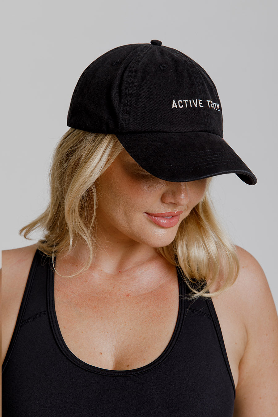Off Duty Cap - Stylish Black & Cream Baseball Hat for Men & Women | Perfect for Casual Wear, Outdoor Activities & Sports