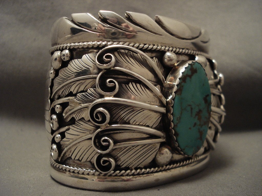175g Macho Men's Green Turquoise Leaf Native American Silver Bracelet - Handcrafted Southwest Jewelry for Men, Perfect for Casual Wear, Festivals & Gifts
