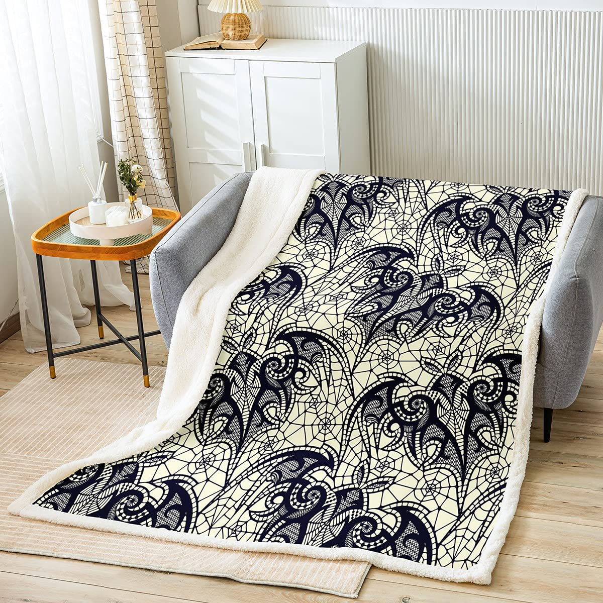 Black Bat Print Spider Web Fleece Blanket - Halloween Themed Soft Warm Throw for Couch, Bed & Decor (90x90 Inches Queen Size) - Perfect for Kids, Adults & Women as Cozy Gift - Ideal for Halloween Parties, Horror Movie Nights & Spooky Home Decor