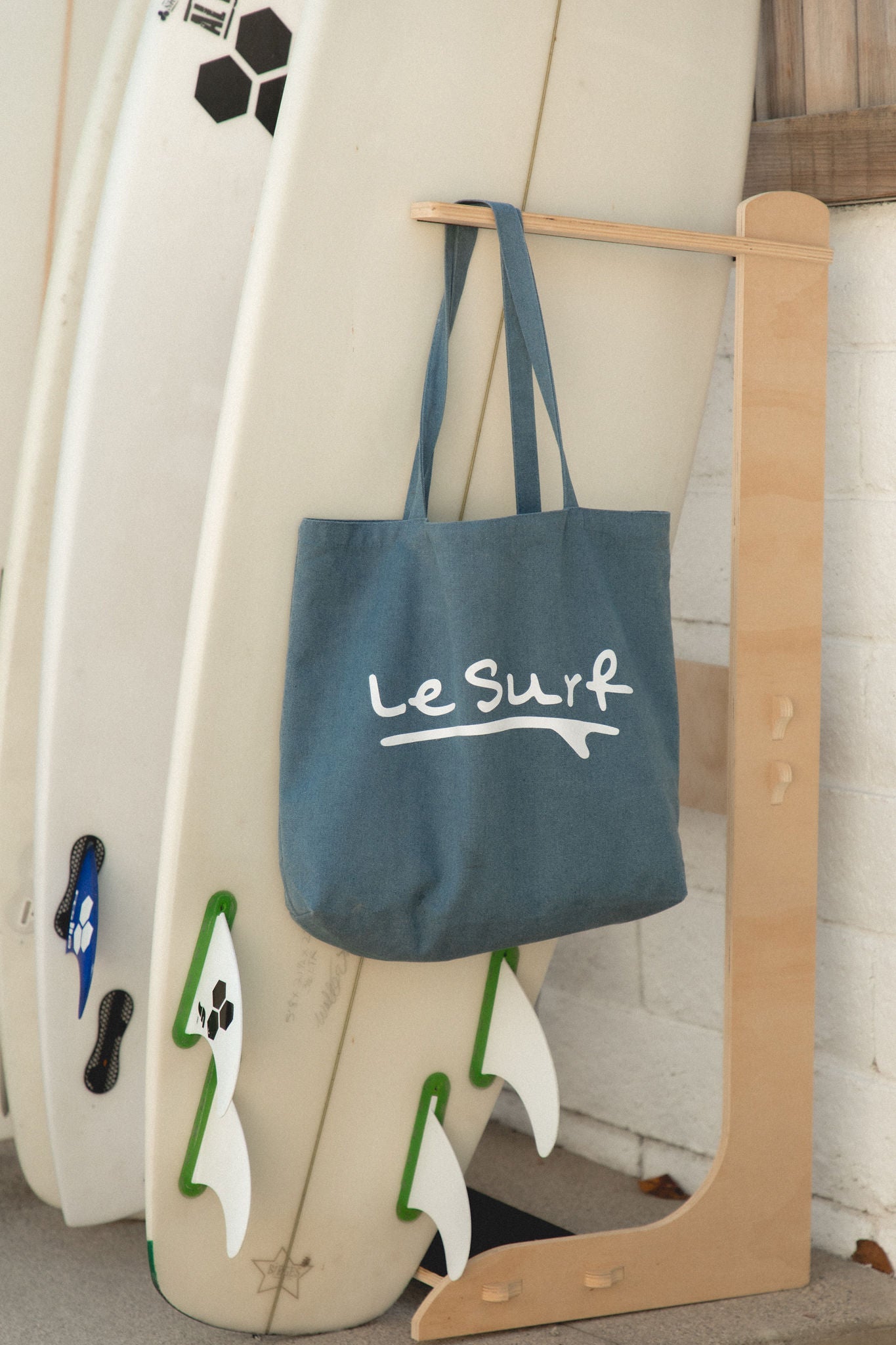 Le Surf Tote Bag - Waterproof Beach Tote with Zipper Closure | Lightweight & Durable for Women | Perfect for Beach, Pool, Gym & Travel Accessories