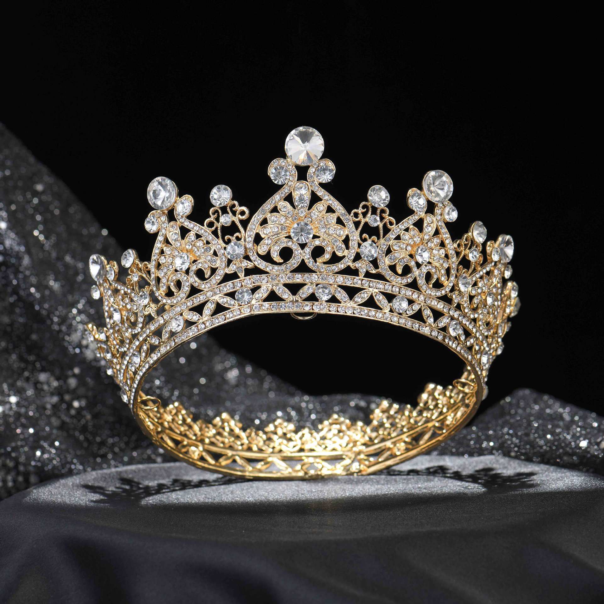 Gold Rhinestone Tiara Crown for Princess, Queen Pageant, Wedding Bridal Hair Jewelry & Dress Accessories – Perfect for Weddings, Prom, Pageants & Special Occasions