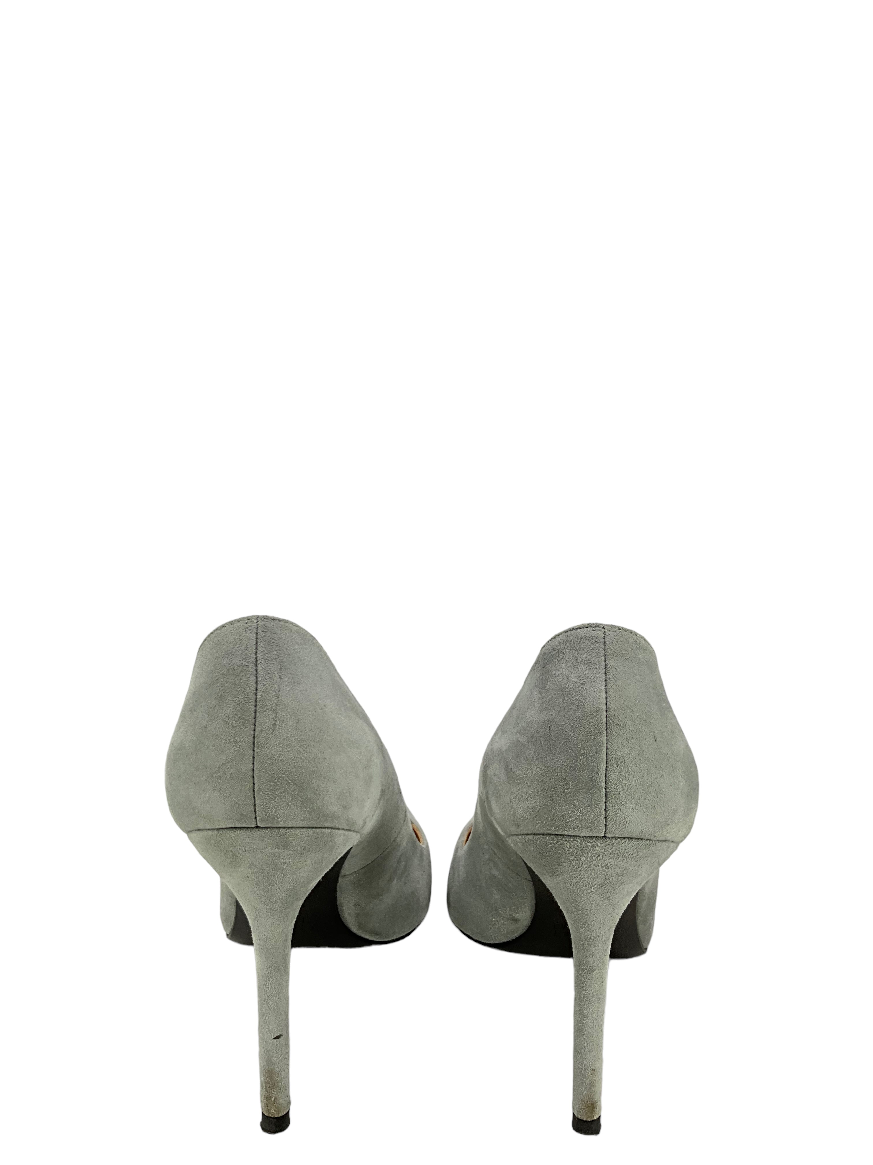 Stuart Weitzman Gray Suede High Heel Pumps Women's Size 7 - Perfect for Office, Parties & Special Occasions