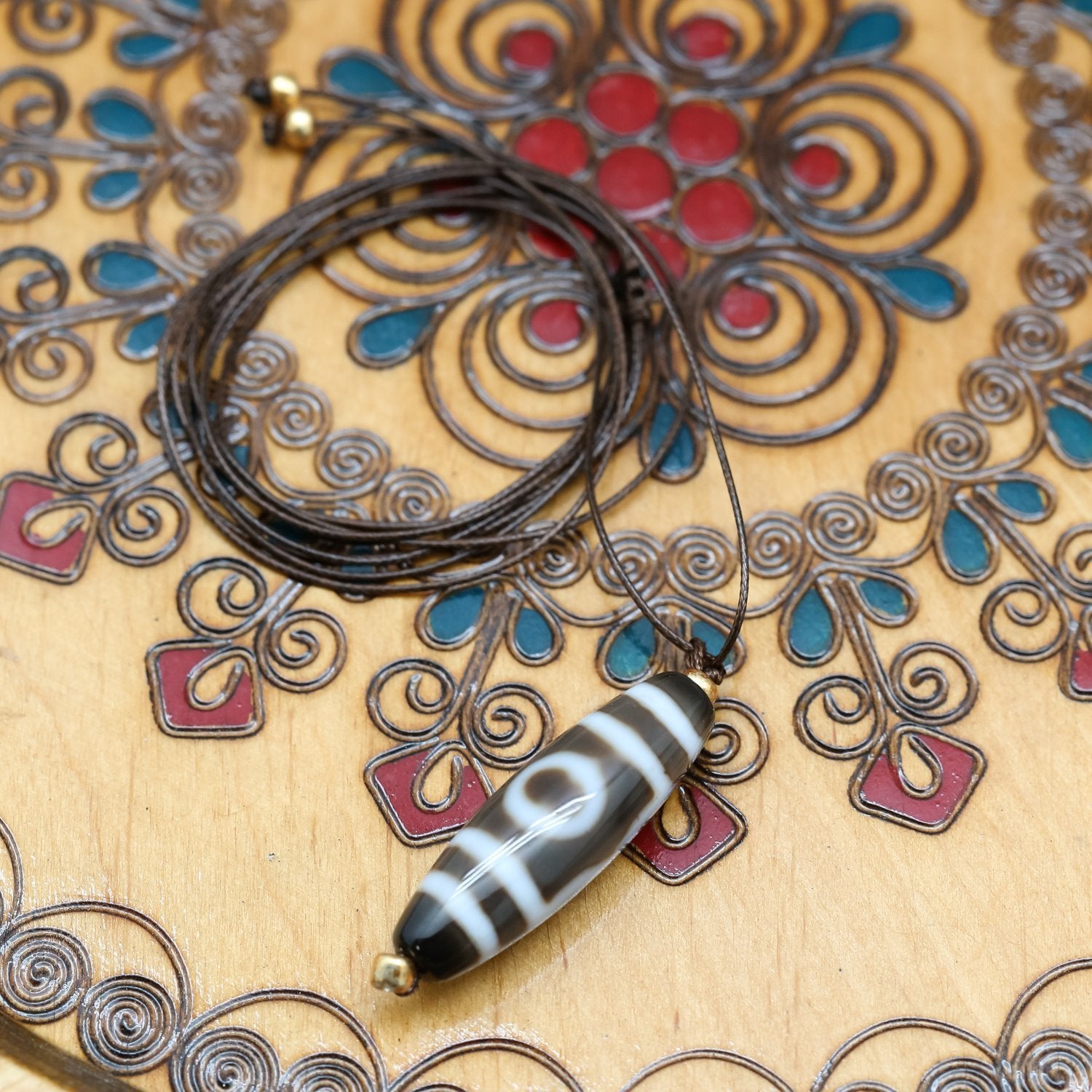 Authentic Tibetan Dzi Bead Necklace - Ancient Buddhist Protection Amulet for Wealth & Luck | Perfect Spiritual Jewelry for Meditation, Yoga & Energy Healing