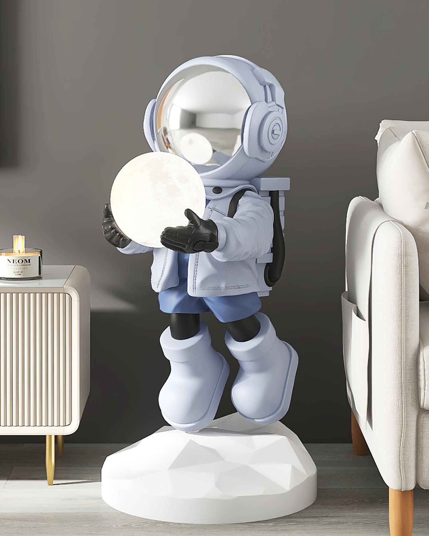 Fantasy Astronaut LED Floor Lamp - Modern Space-Themed Night Light for Kids Room, Bedroom & Gaming Setup - Perfect for Sci-Fi Decor, Ambient Lighting & Cosplay Atmosphere