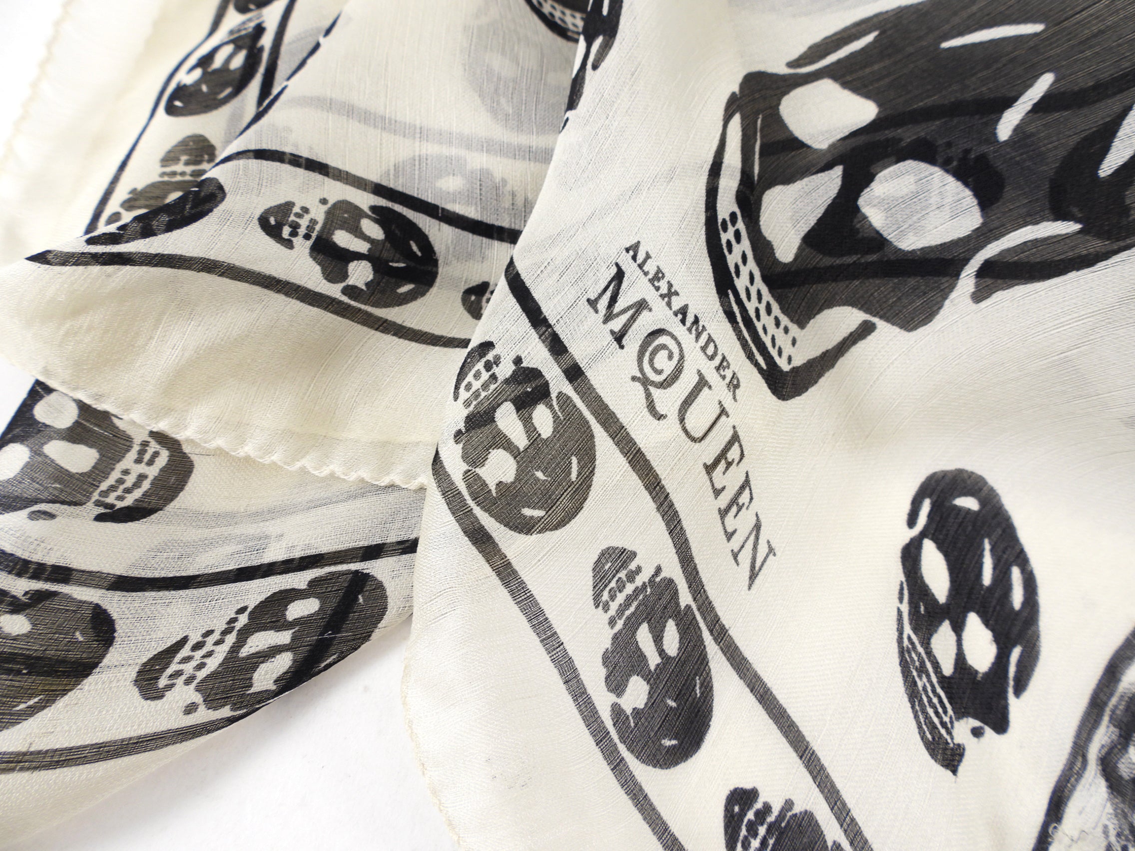Alexander McQueen White & Black Skull Print Silk Scarf - Luxury Fashion Accessory for Women, Perfect for Gifts, Parties & Elegant Outfits