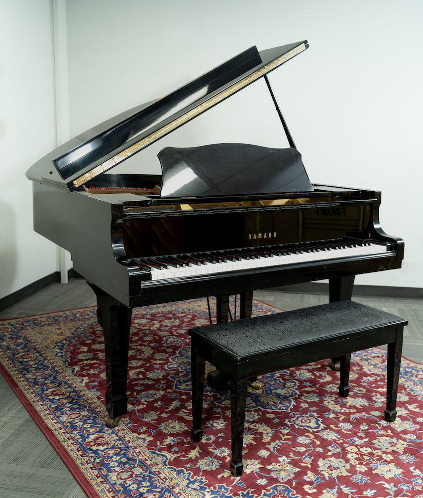 2011 Yamaha G2 Grand Piano in Polished Ebony Finish | Serial Number J2890788 | Perfect for Home, Studio & Concert Performances