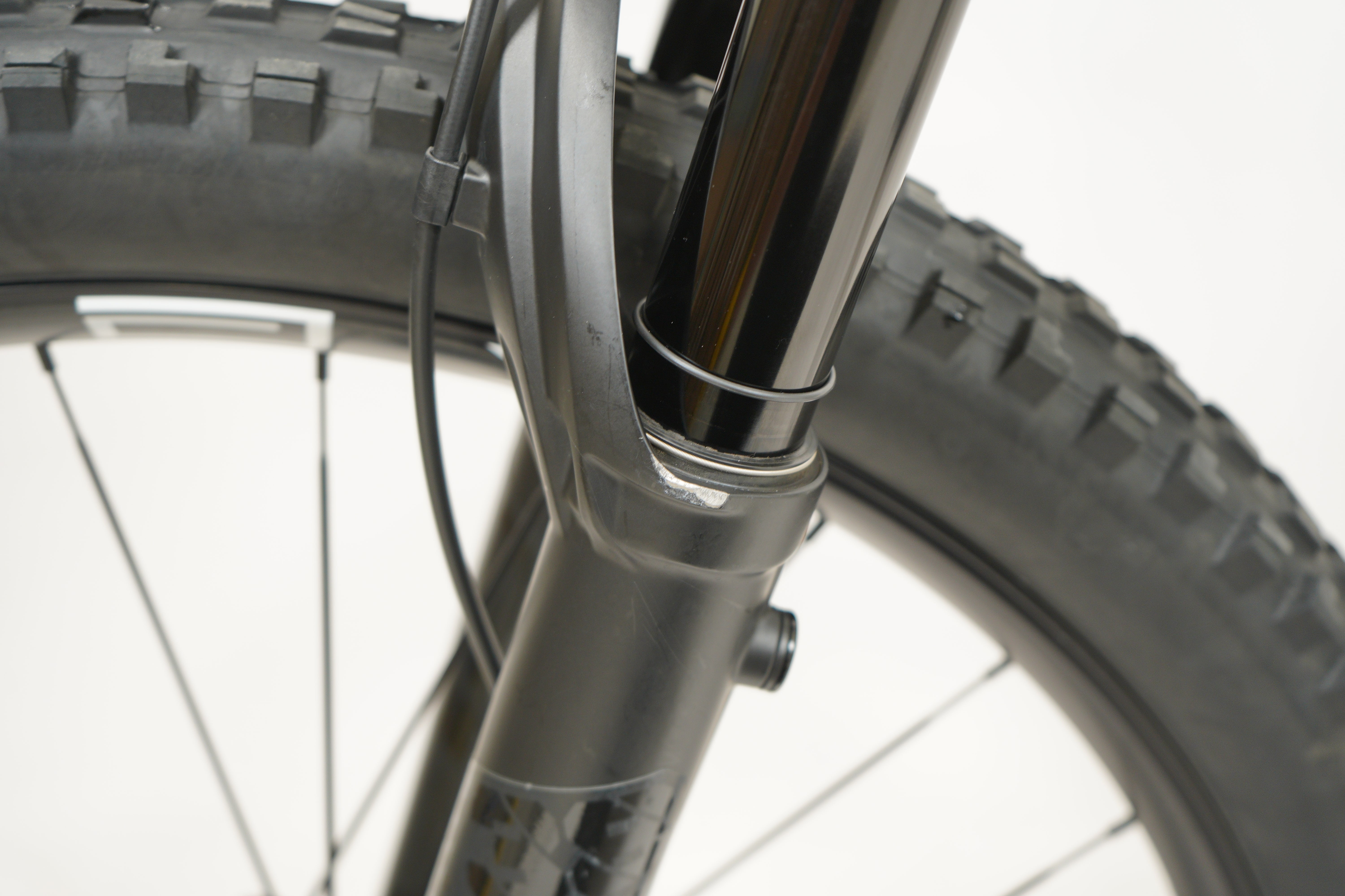 Mondraker Crafty Carbon R E Full Suspension Electric Mountain Bike - Ex Demo | Trail & Enduro Riding, Off-Road Adventures