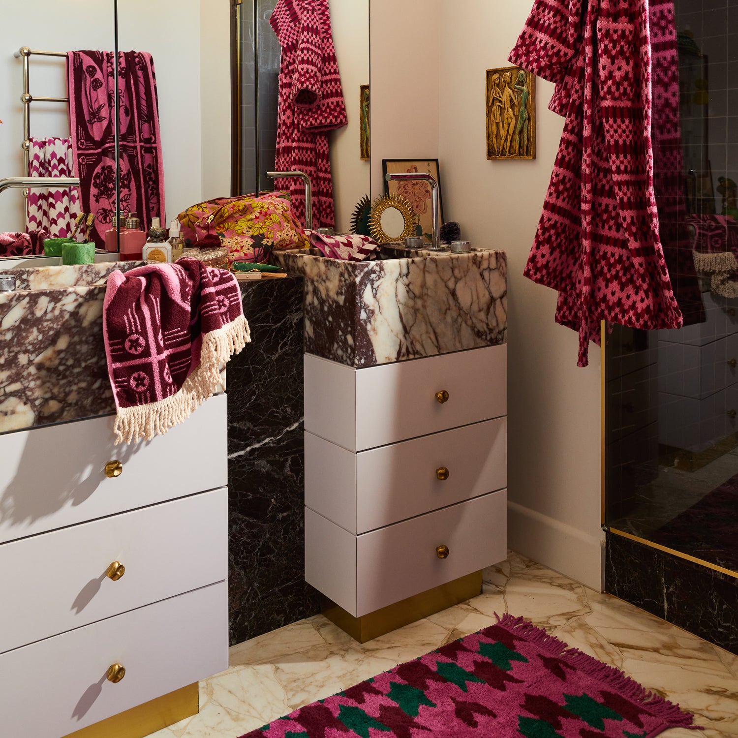 Gigi Hand Towel - Soft & Absorbent Bath Towel, Cosmo Pink - Perfect for Bathroom, Kitchen & Spa Use