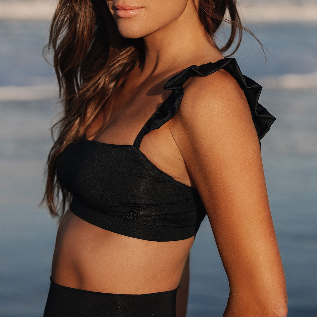 Black Bella Crop Top for Women - Trendy Short Sleeve T-Shirt | Perfect for Summer Outfits, Beach Wear & Casual Fashion