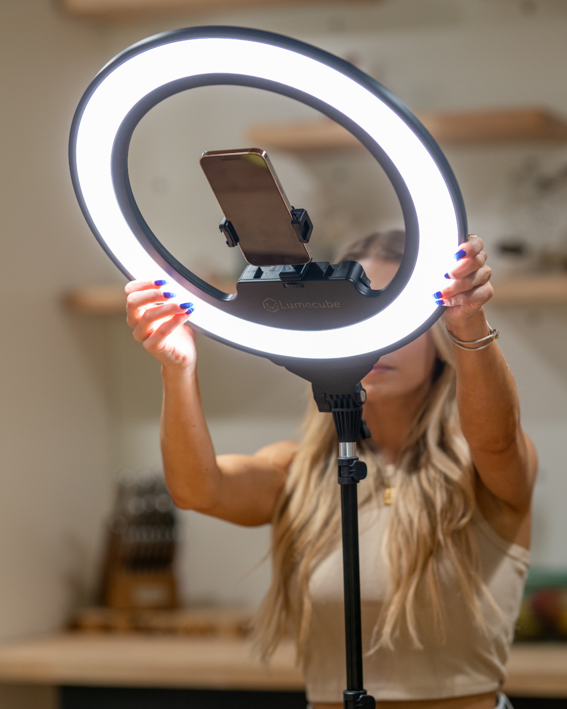 Lume Cube Cordless Ring Light Pro - 18 Inch Edge Lit LED Ring Light for Photography, Videography, YouTube & TikTok Videos - Perfect for Streaming, Makeup, and Content Creation