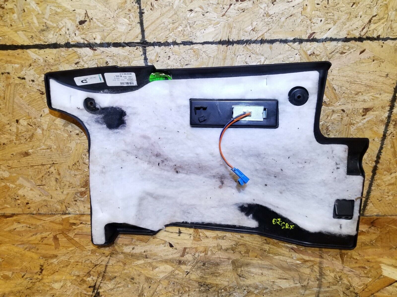 2005-2009 Cadillac SRX Passenger Side Under Dash Hush Panel Lamp OEM Replacement - Perfect for Interior Lighting Repair & Nighttime Driving Safety