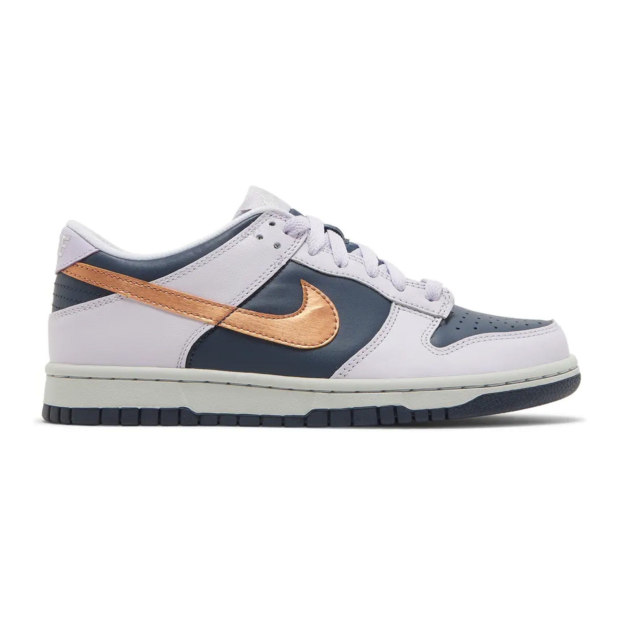 Nike Dunk Low SE 'Copper Swoosh' GS Sneakers (2022) - Women's Basketball Shoes for Casual Wear & Street Fashion